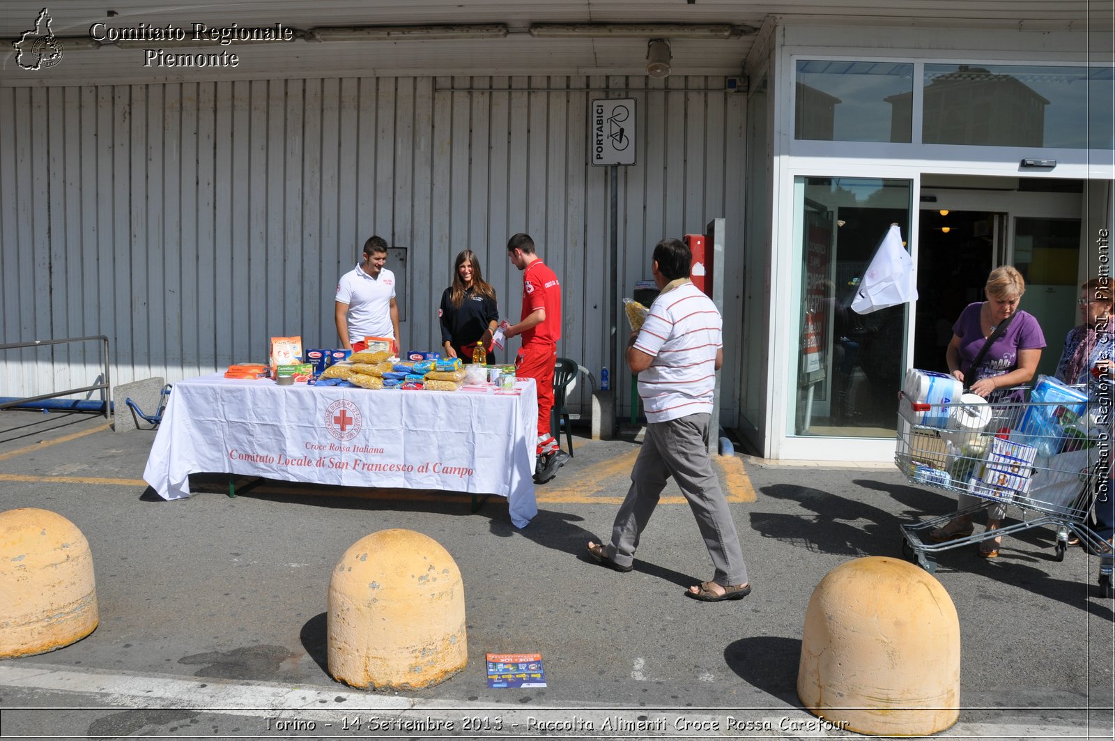 Torino - 14 Settembre 2013 - Raccolta Alimenti Croce Rossa Carefour - Croce Rossa Italiana - Comitato Regionale del Piemonte