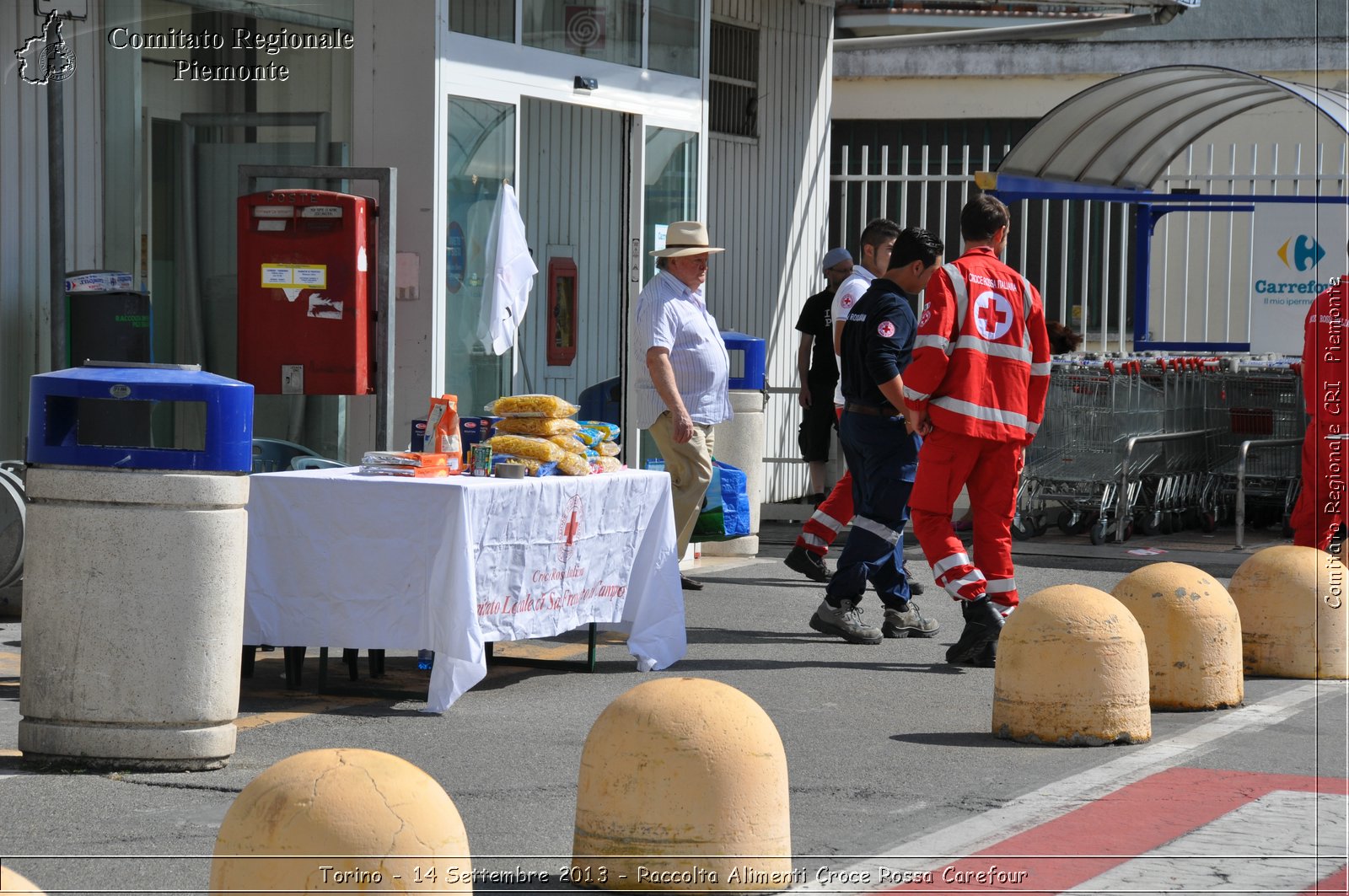 Torino - 14 Settembre 2013 - Raccolta Alimenti Croce Rossa Carefour - Croce Rossa Italiana - Comitato Regionale del Piemonte