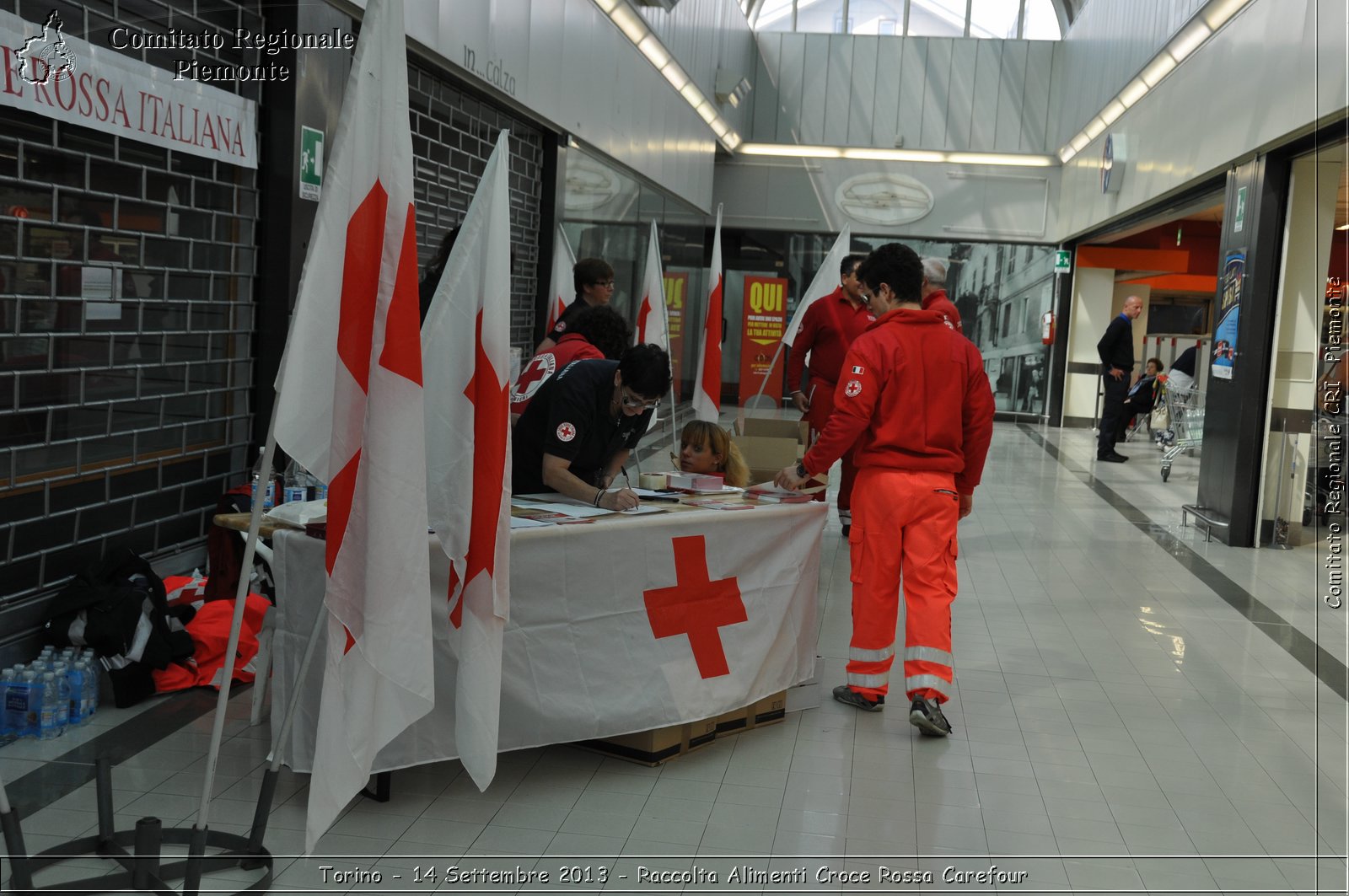 Torino - 14 Settembre 2013 - Raccolta Alimenti Croce Rossa Carefour - Croce Rossa Italiana - Comitato Regionale del Piemonte