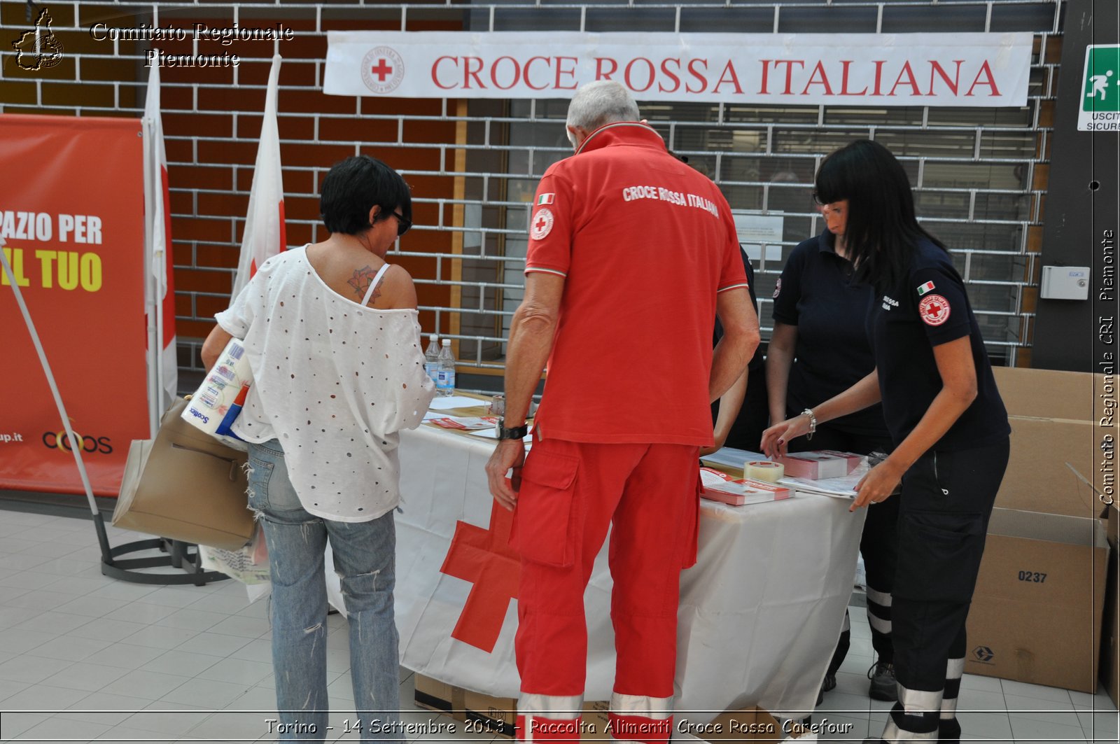 Torino - 14 Settembre 2013 - Raccolta Alimenti Croce Rossa Carefour - Croce Rossa Italiana - Comitato Regionale del Piemonte