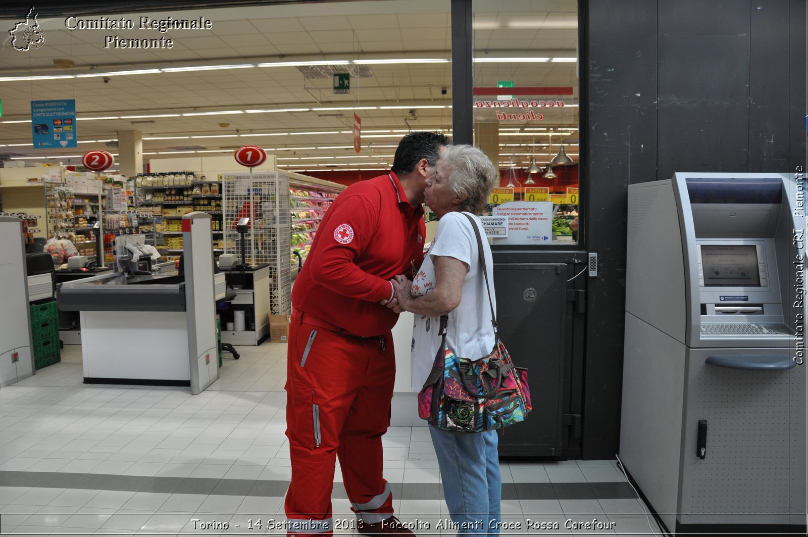 Torino - 14 Settembre 2013 - Raccolta Alimenti Croce Rossa Carefour - Croce Rossa Italiana - Comitato Regionale del Piemonte