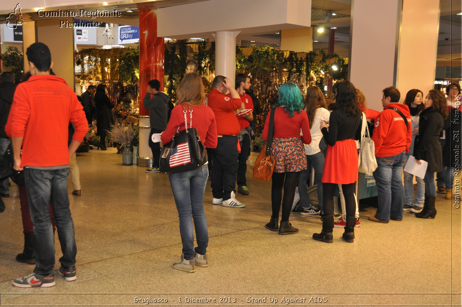 Grugliasco - 1 Dicembre 2013 - Stand Up Against AIDS - Comitato Regionale del Piemonte