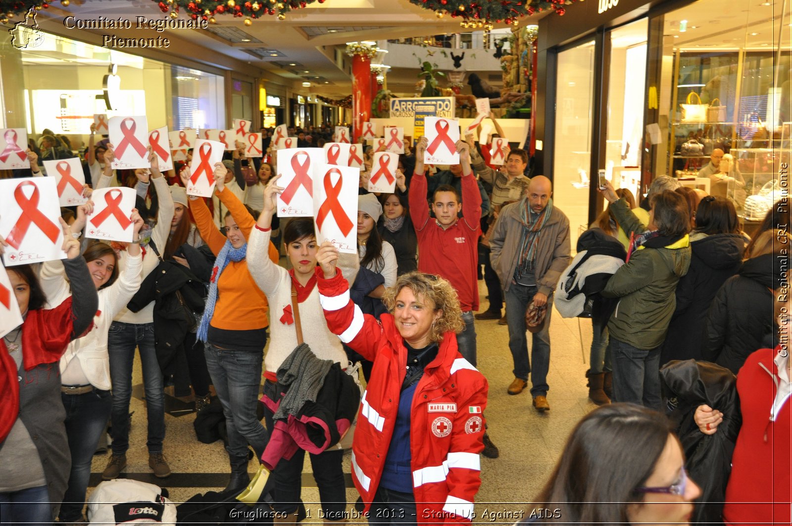 Grugliasco - 1 Dicembre 2013 - Stand Up Against AIDS - Comitato Regionale del Piemonte