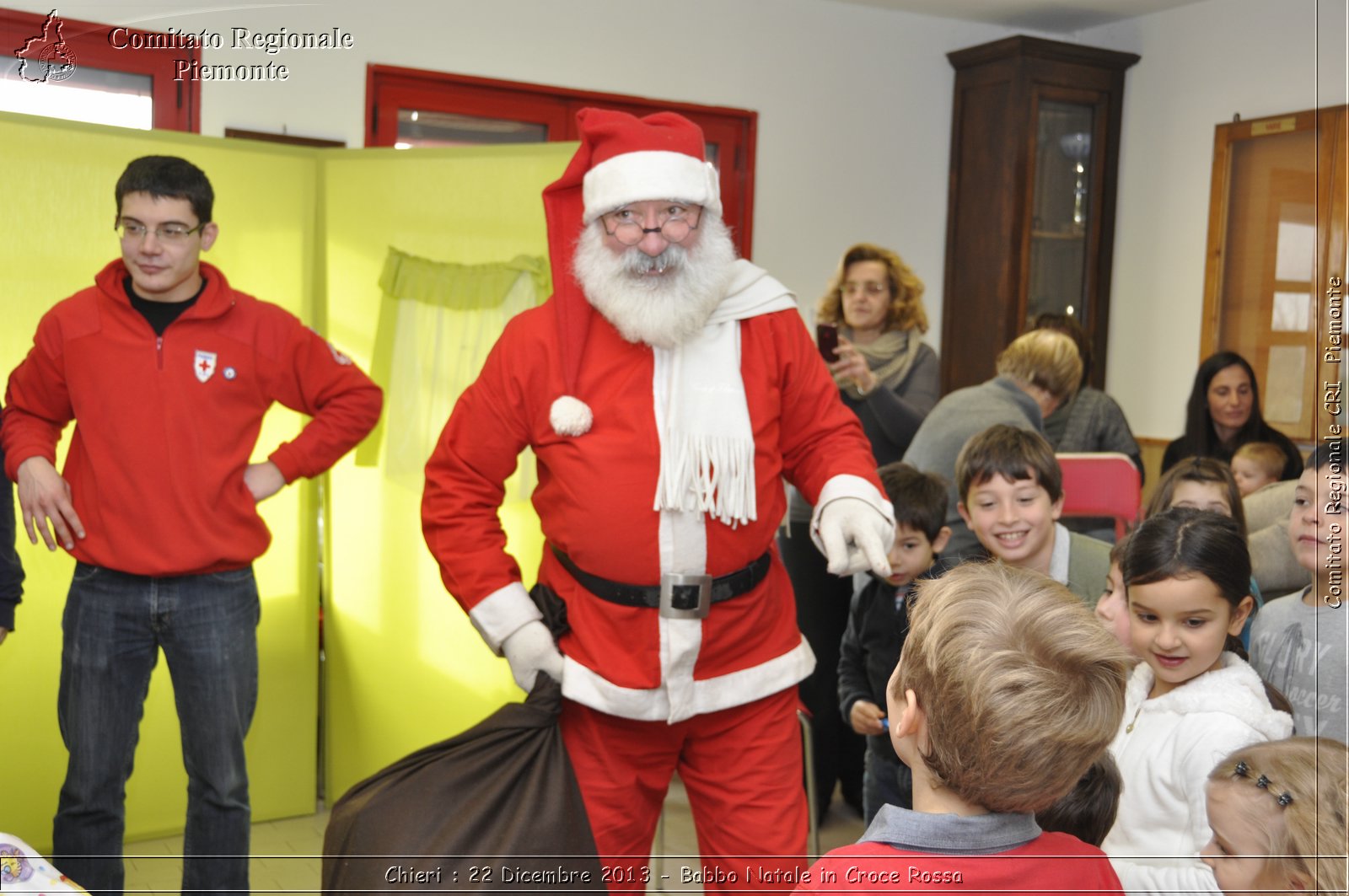 Chieri - 22 Dicembre 2013 - Babbo Natale in Croce Rossa - Comitato Regionale del Piemonte