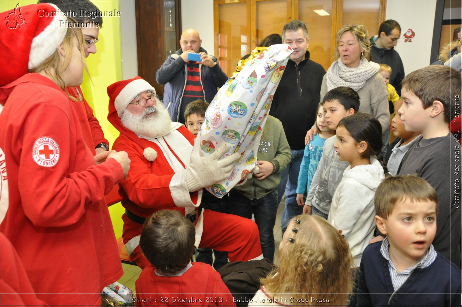 Chieri - 22 Dicembre 2013 - Babbo Natale in Croce Rossa - Comitato Regionale del Piemonte