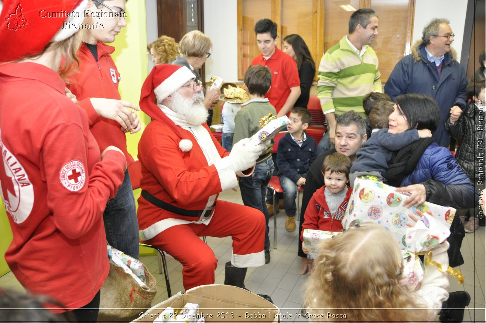 Chieri - 22 Dicembre 2013 - Babbo Natale in Croce Rossa - Comitato Regionale del Piemonte