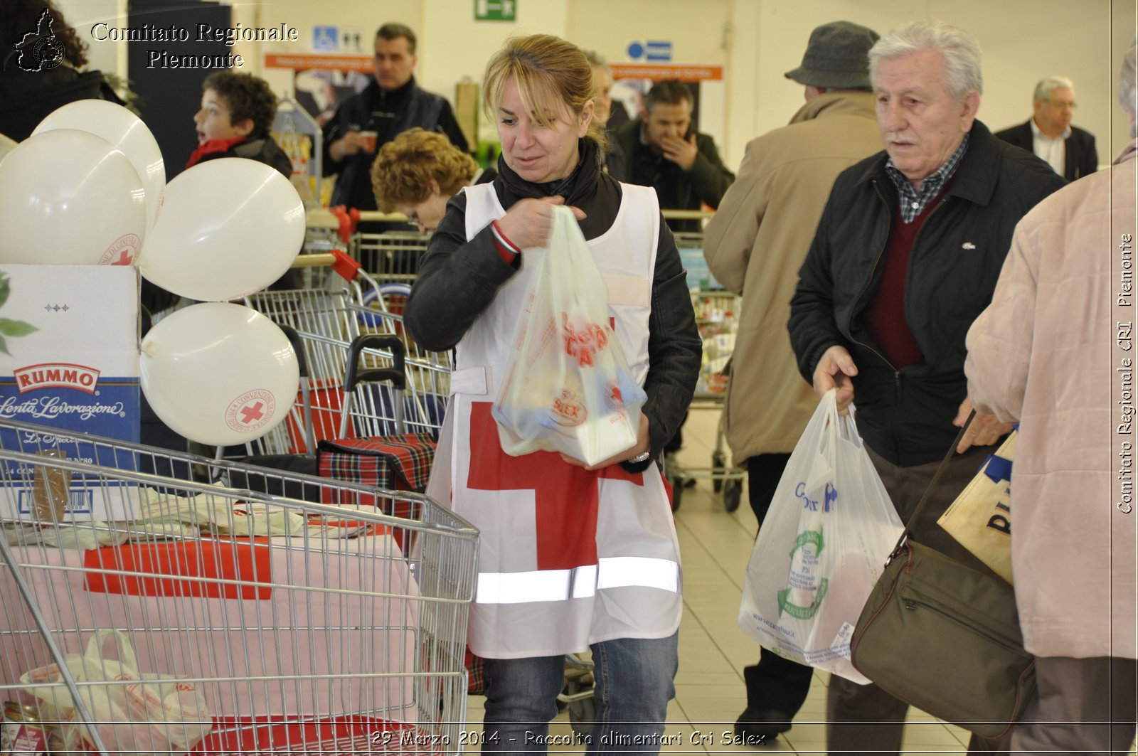 29 Marzo 2014 - Raccolta alimentari Cri Selex - Comitato Regionale del Piemonte