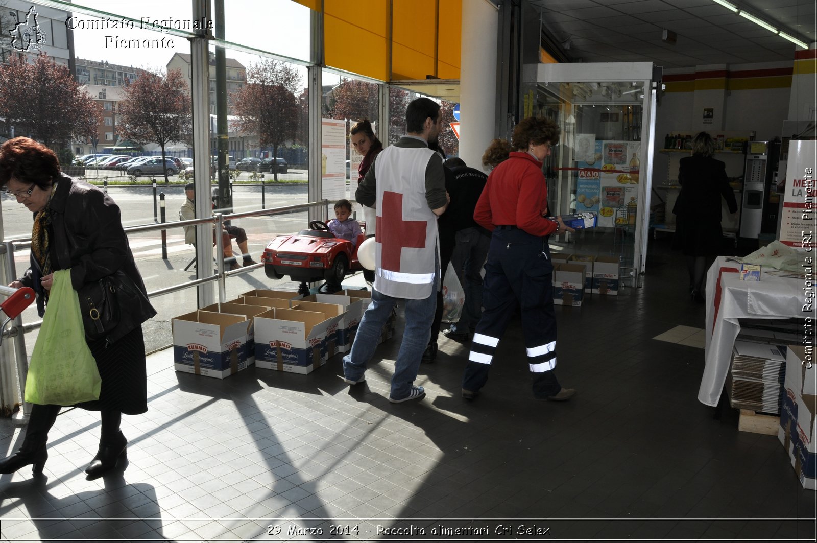 29 Marzo 2014 - Raccolta alimentari Cri Selex - Comitato Regionale del Piemonte