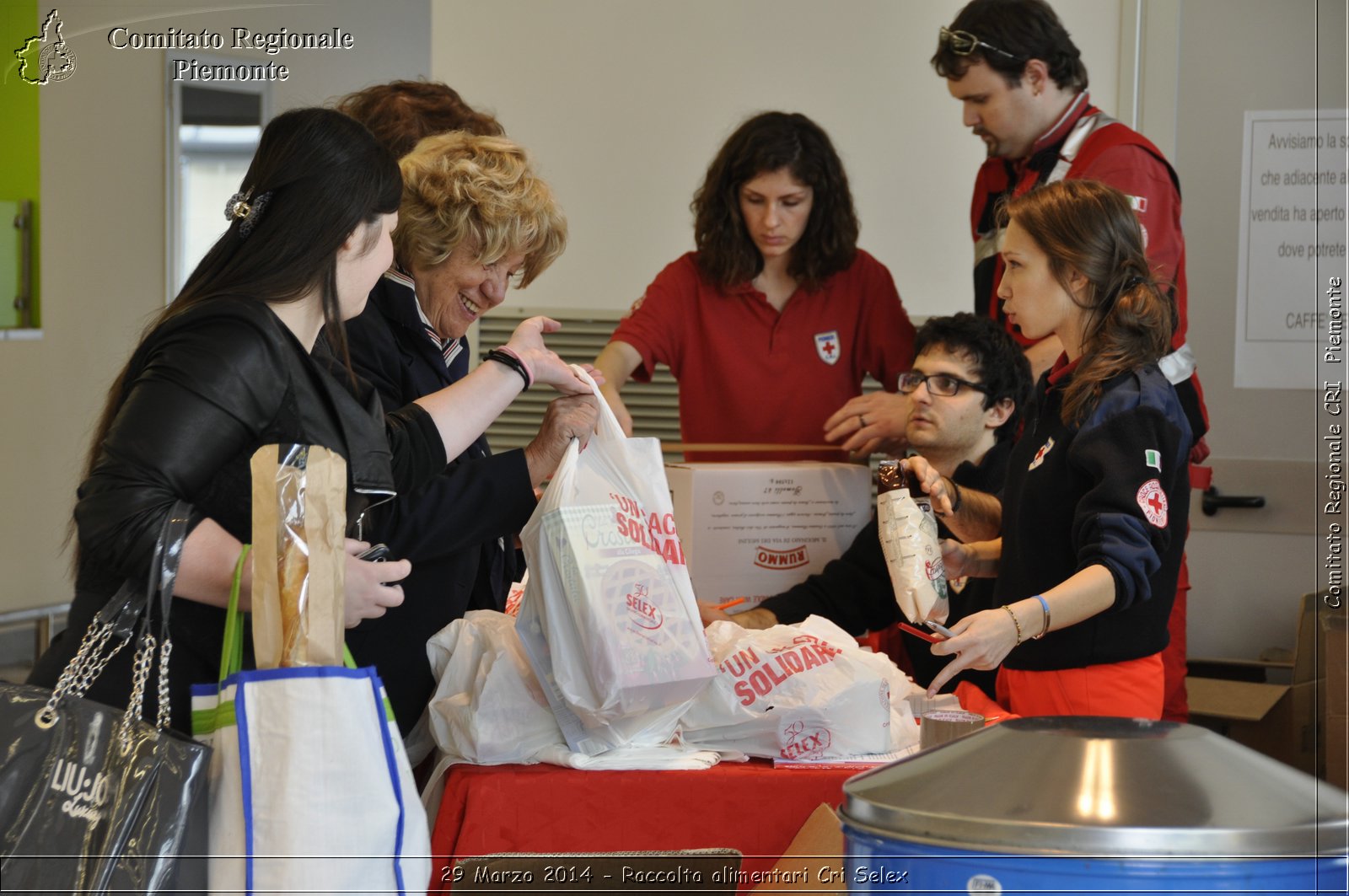 29 Marzo 2014 - Raccolta alimentari Cri Selex - Comitato Regionale del Piemonte