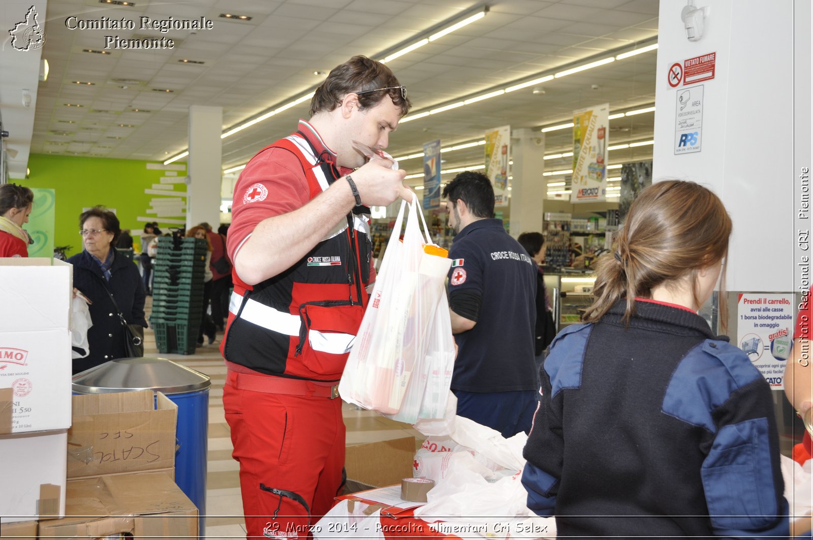 29 Marzo 2014 - Raccolta alimentari Cri Selex - Comitato Regionale del Piemonte