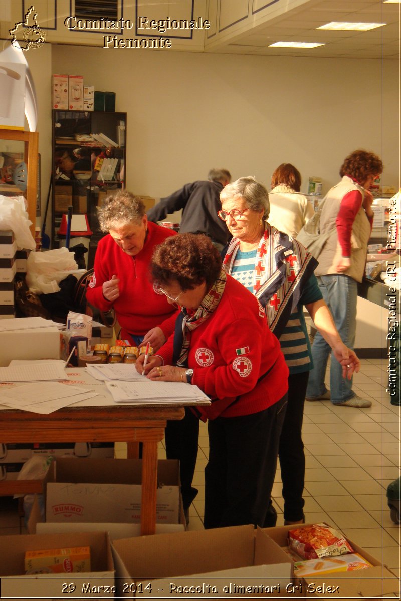 29 Marzo 2014 - Raccolta alimentari Cri Selex - Comitato Regionale del Piemonte