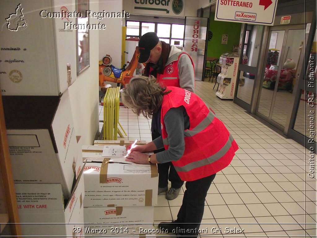 29 Marzo 2014 - Raccolta alimentari Cri Selex - Comitato Regionale del Piemonte