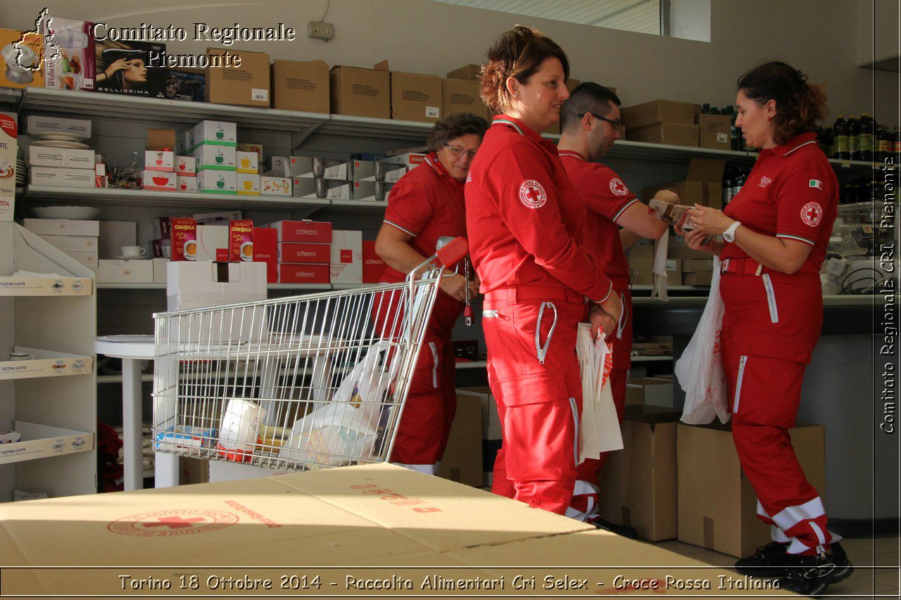 Torino 18 Ottobre 2014 - Raccolta Alimentari Cri Selex - Croce Rossa Italiana- Comitato Regionale del Piemonte