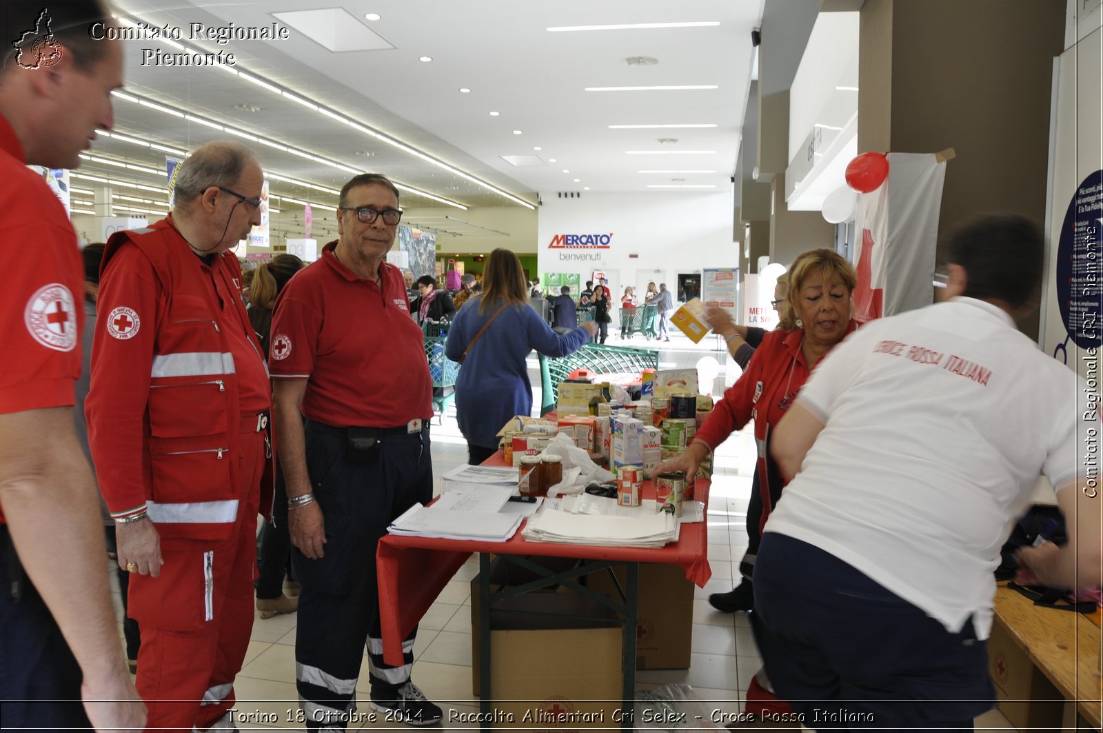 Torino 18 Ottobre 2014 - Raccolta Alimentari Cri Selex - Croce Rossa Italiana- Comitato Regionale del Piemonte