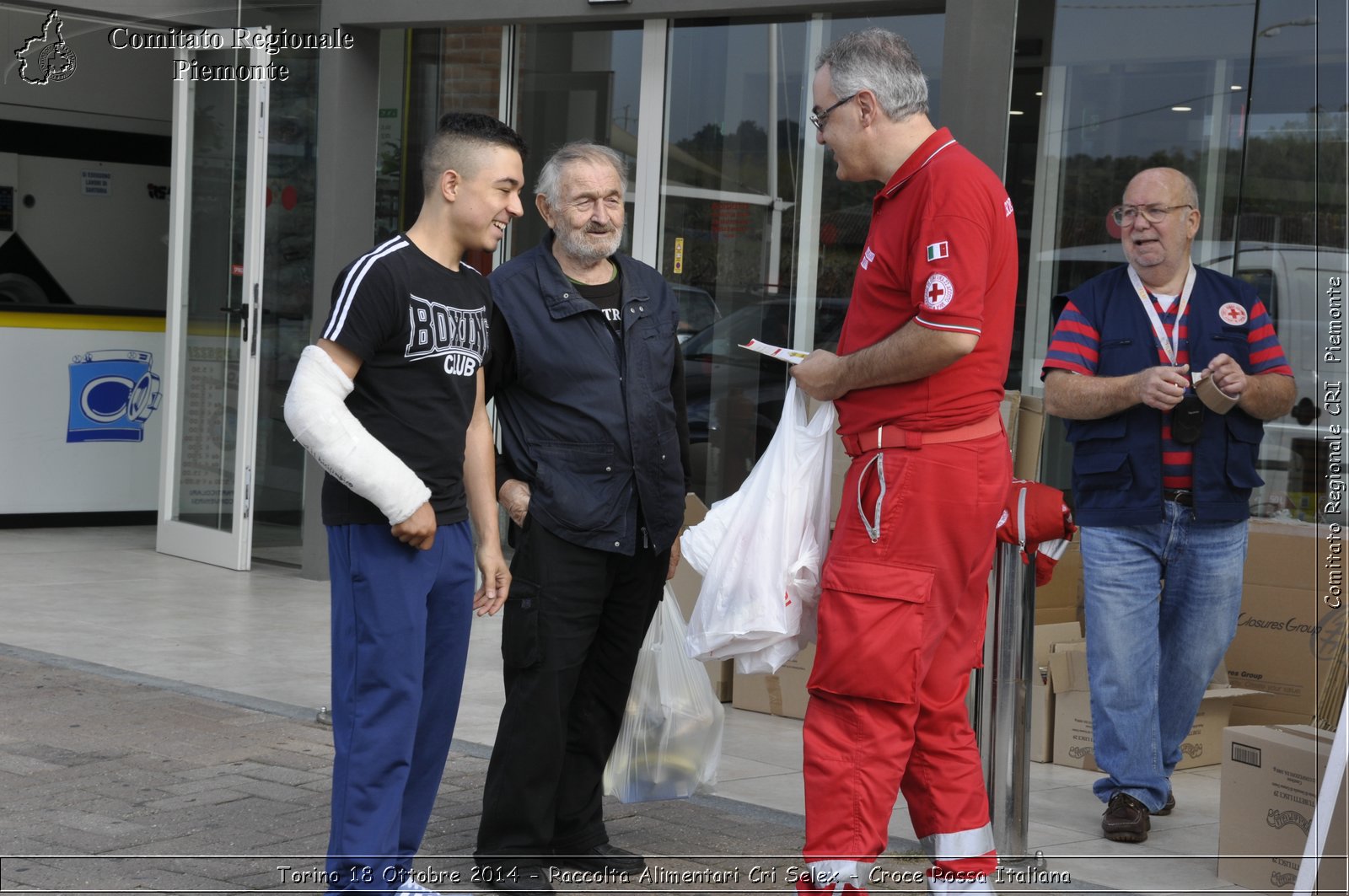 Torino 18 Ottobre 2014 - Raccolta Alimentari Cri Selex - Croce Rossa Italiana- Comitato Regionale del Piemonte