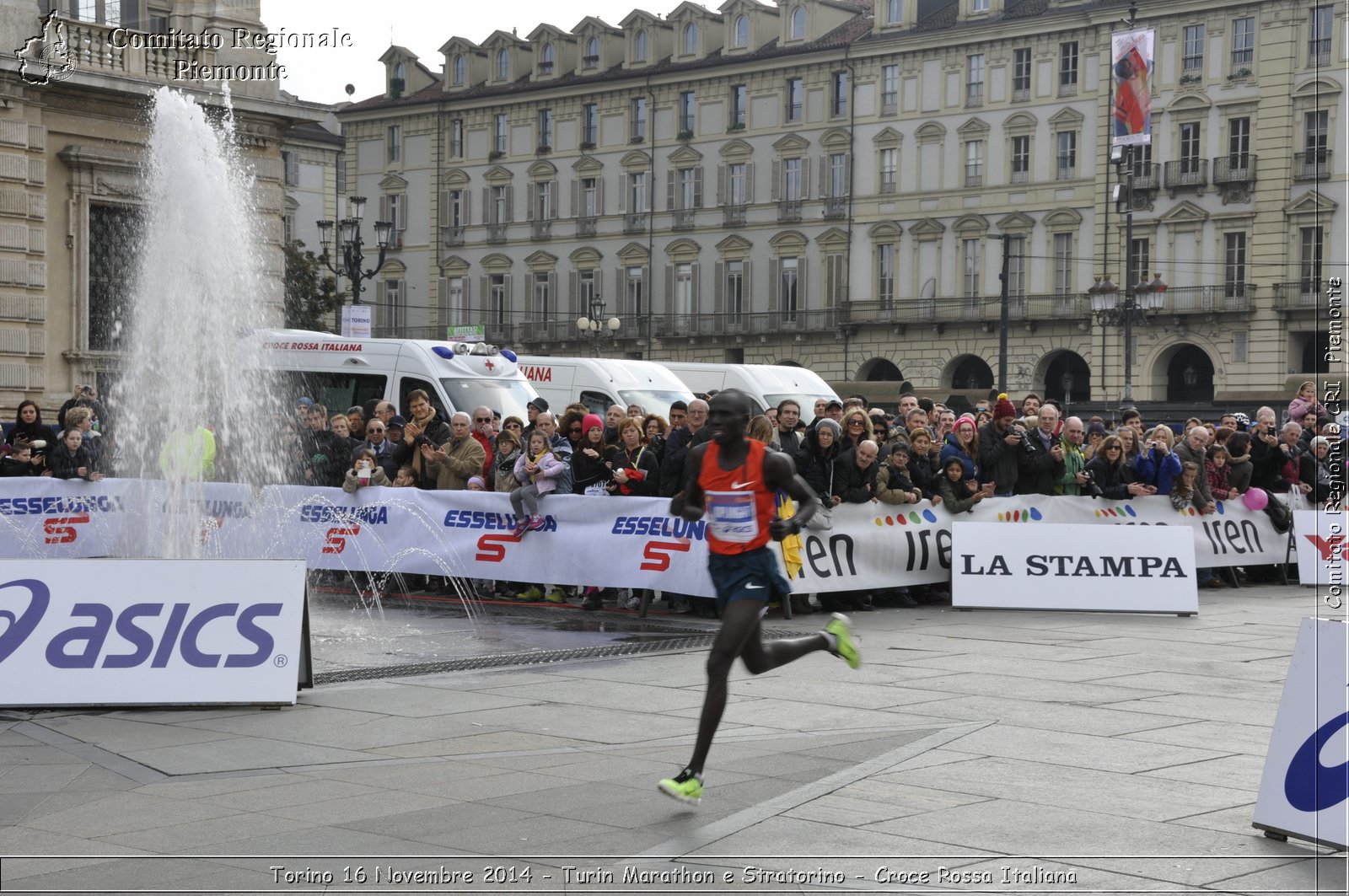 Torino 16 Novembre 2014 - Turin Marathon e Stratorino - Croce Rossa Italiana- Comitato Regionale del Piemonte