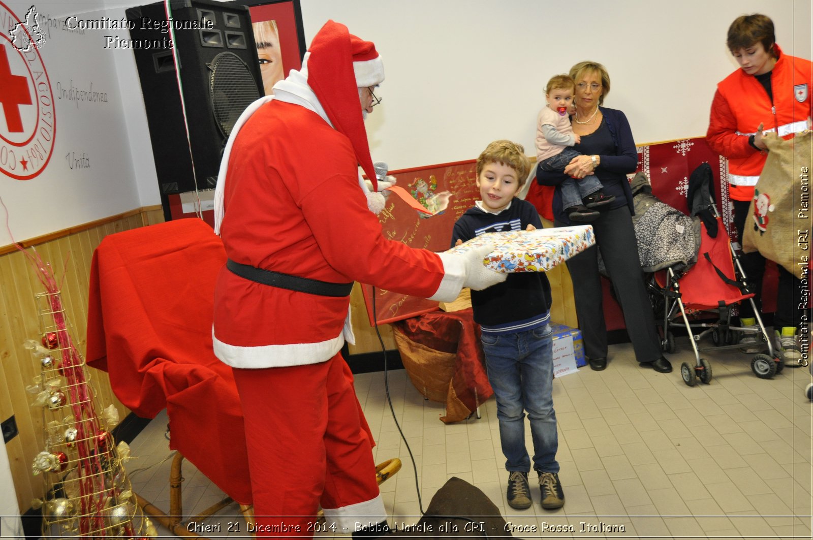 Chieri 21 Dicembre 2014 - Babbo Natale alla CRI - Croce Rossa Italiana- Comitato Regionale del Piemonte