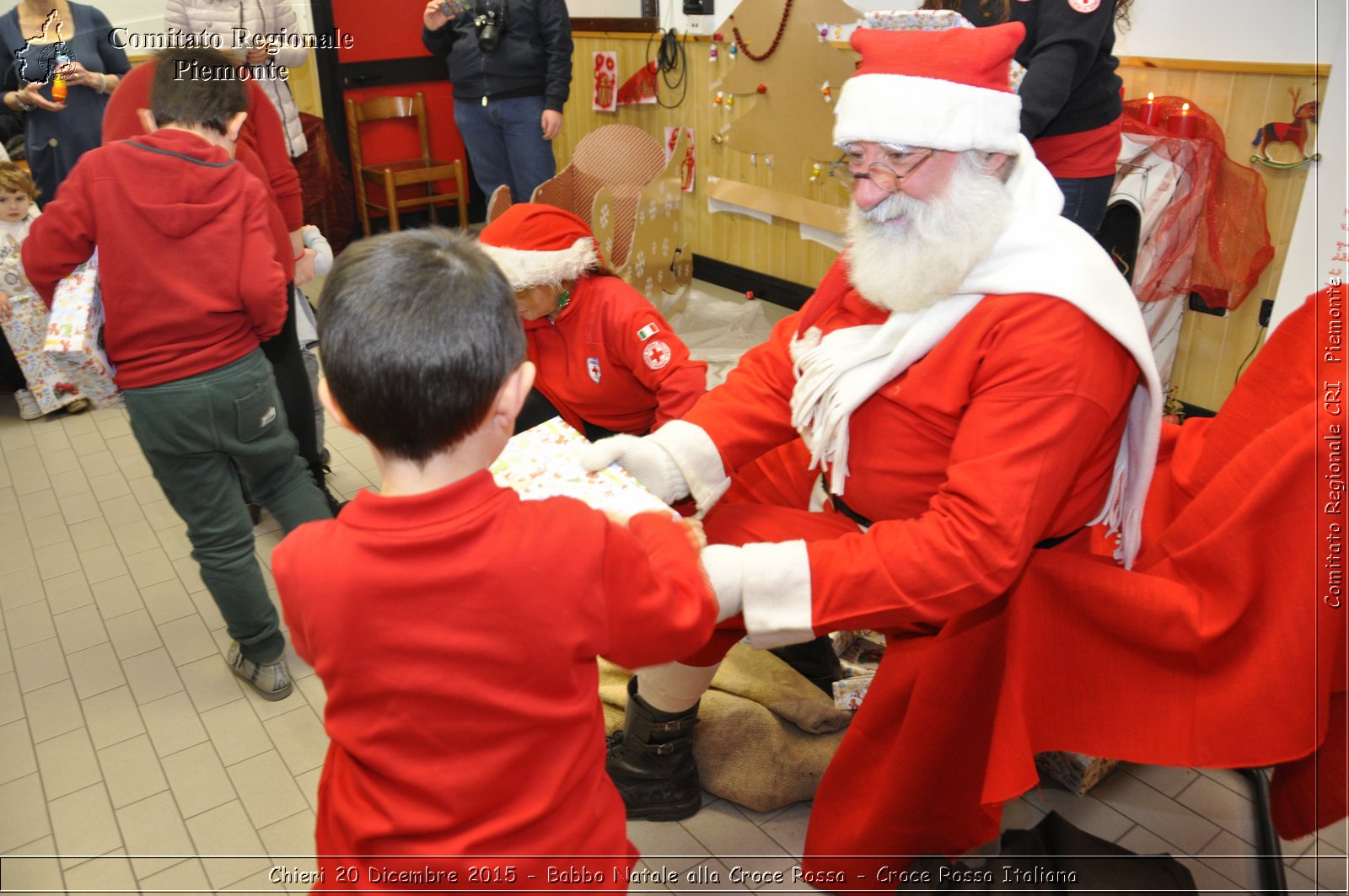 Chieri 20 Dicembre 2015 - Babbo Natale alla Croce Rossa - Croce Rossa Italiana- Comitato Regionale del Piemonte