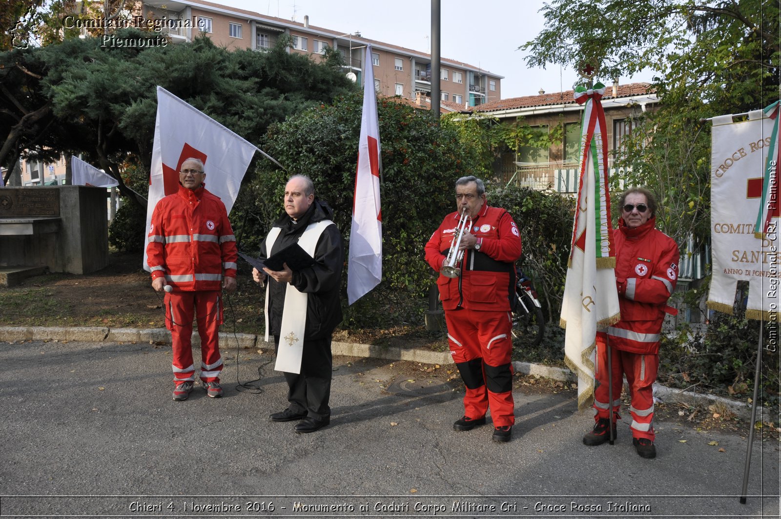 Chieri 4  Novembre 2016 - Monumento ai Caduti Corpo Militare Cri - Croce Rossa Italiana- Comitato Regionale del Piemonte