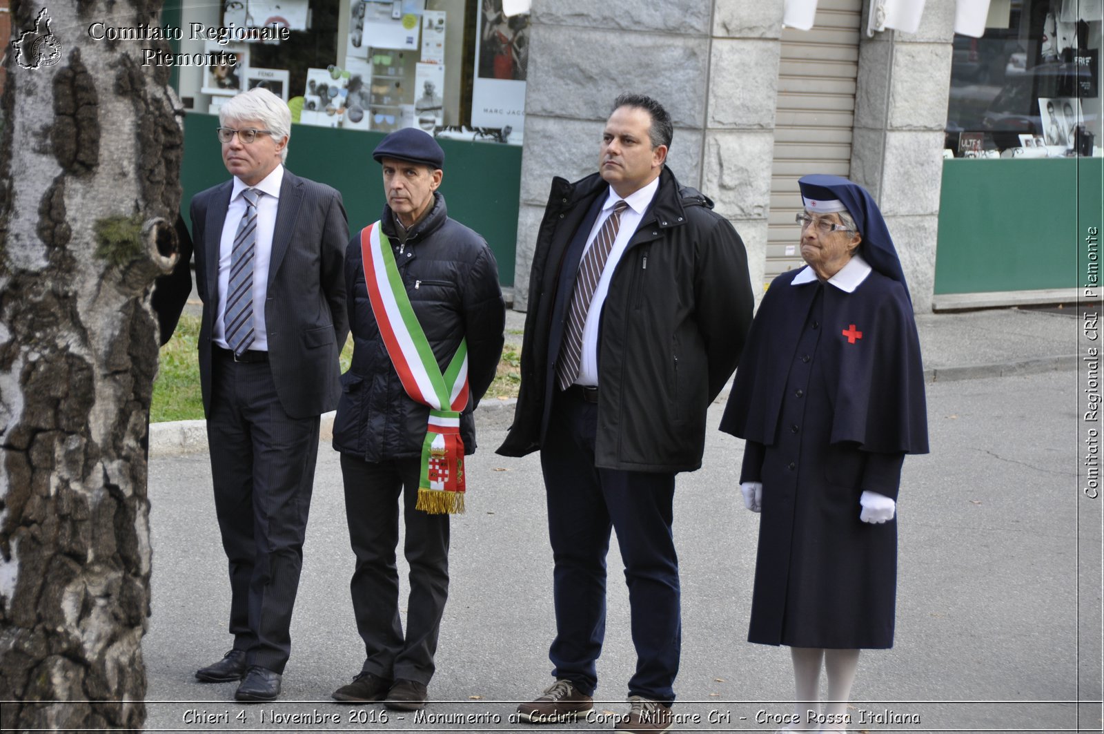 Chieri 4  Novembre 2016 - Monumento ai Caduti Corpo Militare Cri - Croce Rossa Italiana- Comitato Regionale del Piemonte