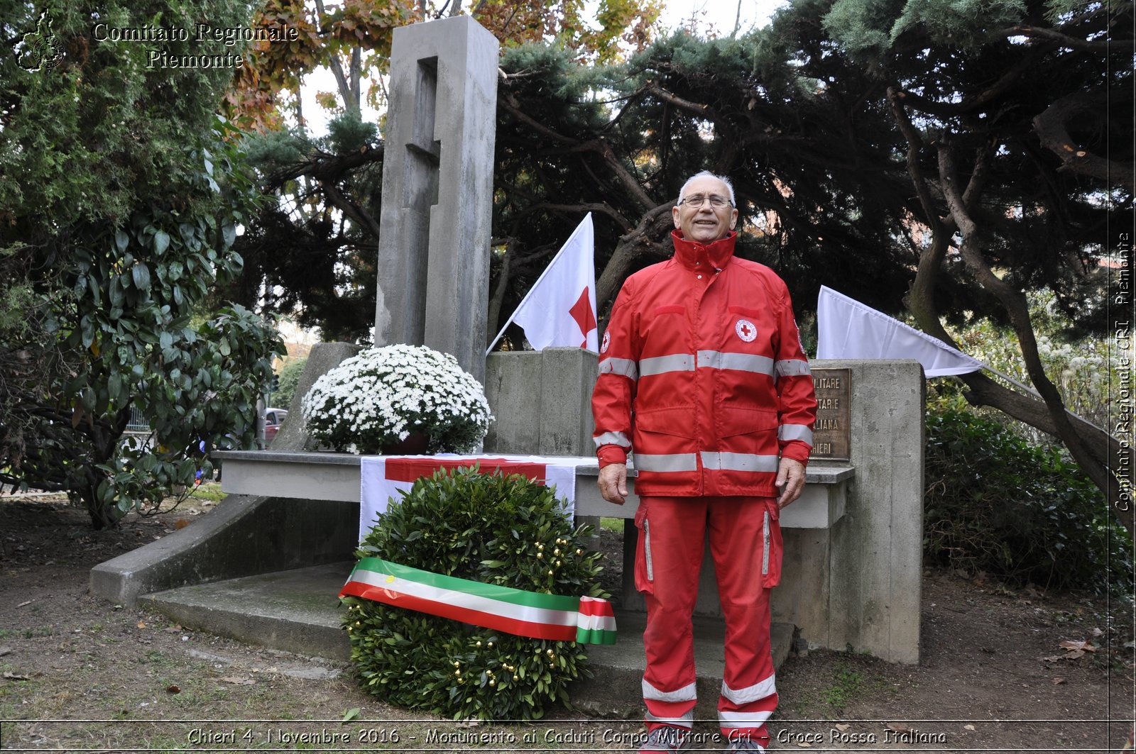 Chieri 4  Novembre 2016 - Monumento ai Caduti Corpo Militare Cri - Croce Rossa Italiana- Comitato Regionale del Piemonte