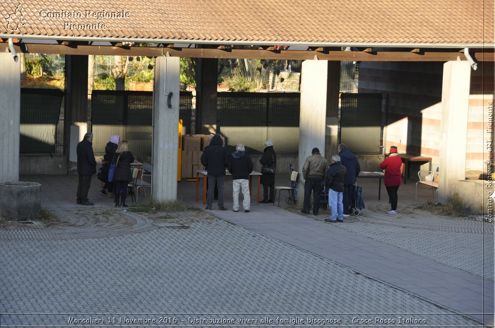 Moncalieri 11 Novembre 2016 - Distribuzione viveri alle famiglie bisognose - Croce Rossa Italiana- Comitato Regionale del Piemonte