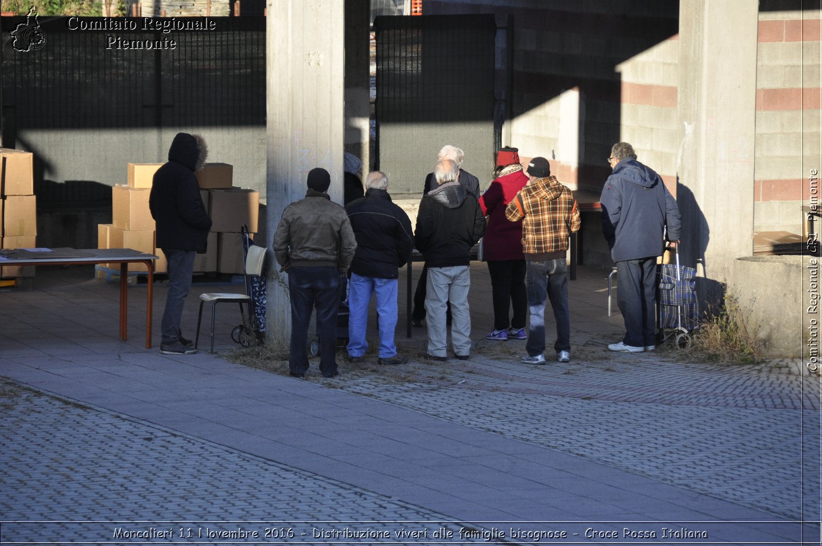 Moncalieri 11 Novembre 2016 - Distribuzione viveri alle famiglie bisognose - Croce Rossa Italiana- Comitato Regionale del Piemonte