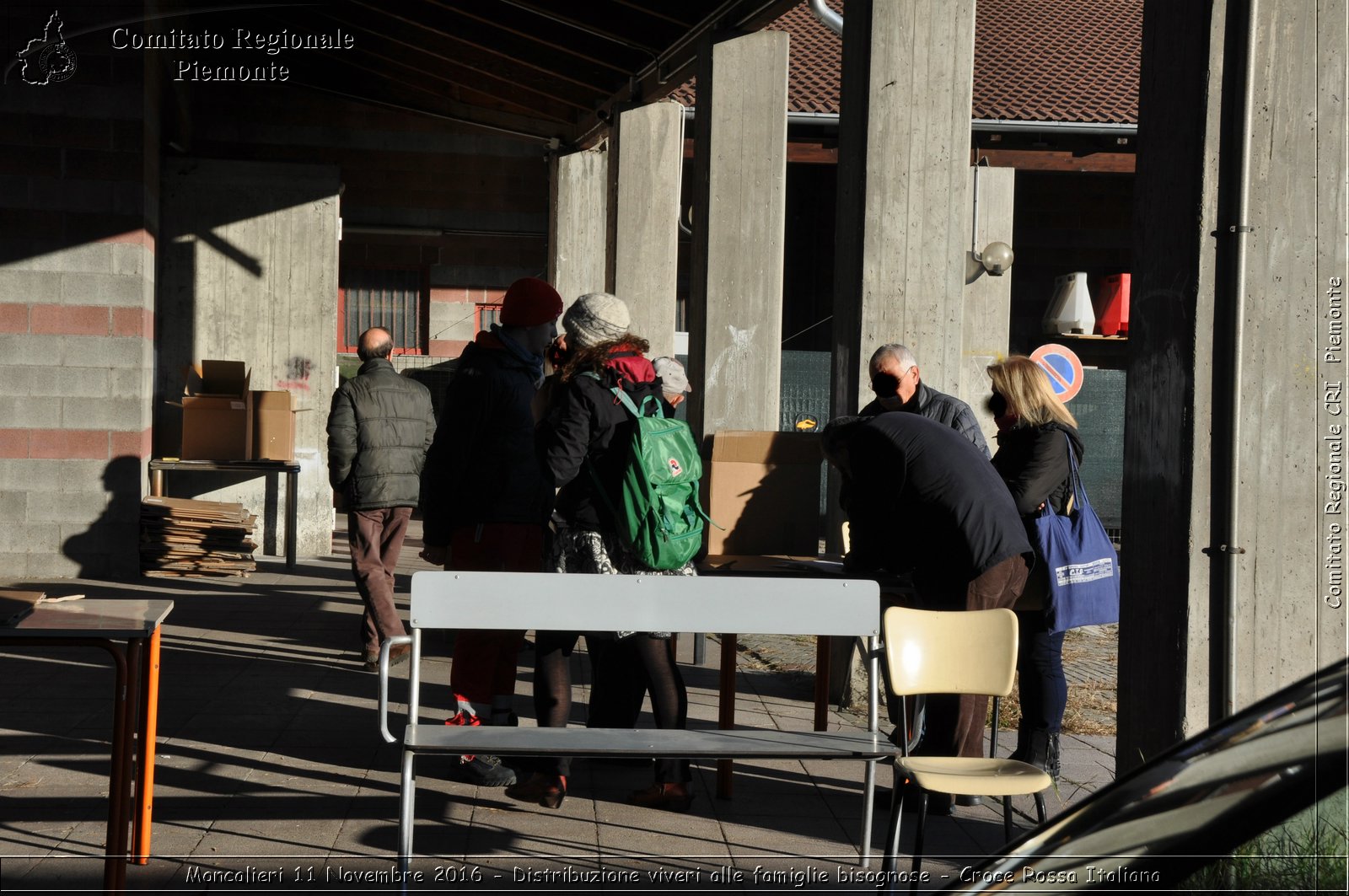 Moncalieri 11 Novembre 2016 - Distribuzione viveri alle famiglie bisognose - Croce Rossa Italiana- Comitato Regionale del Piemonte