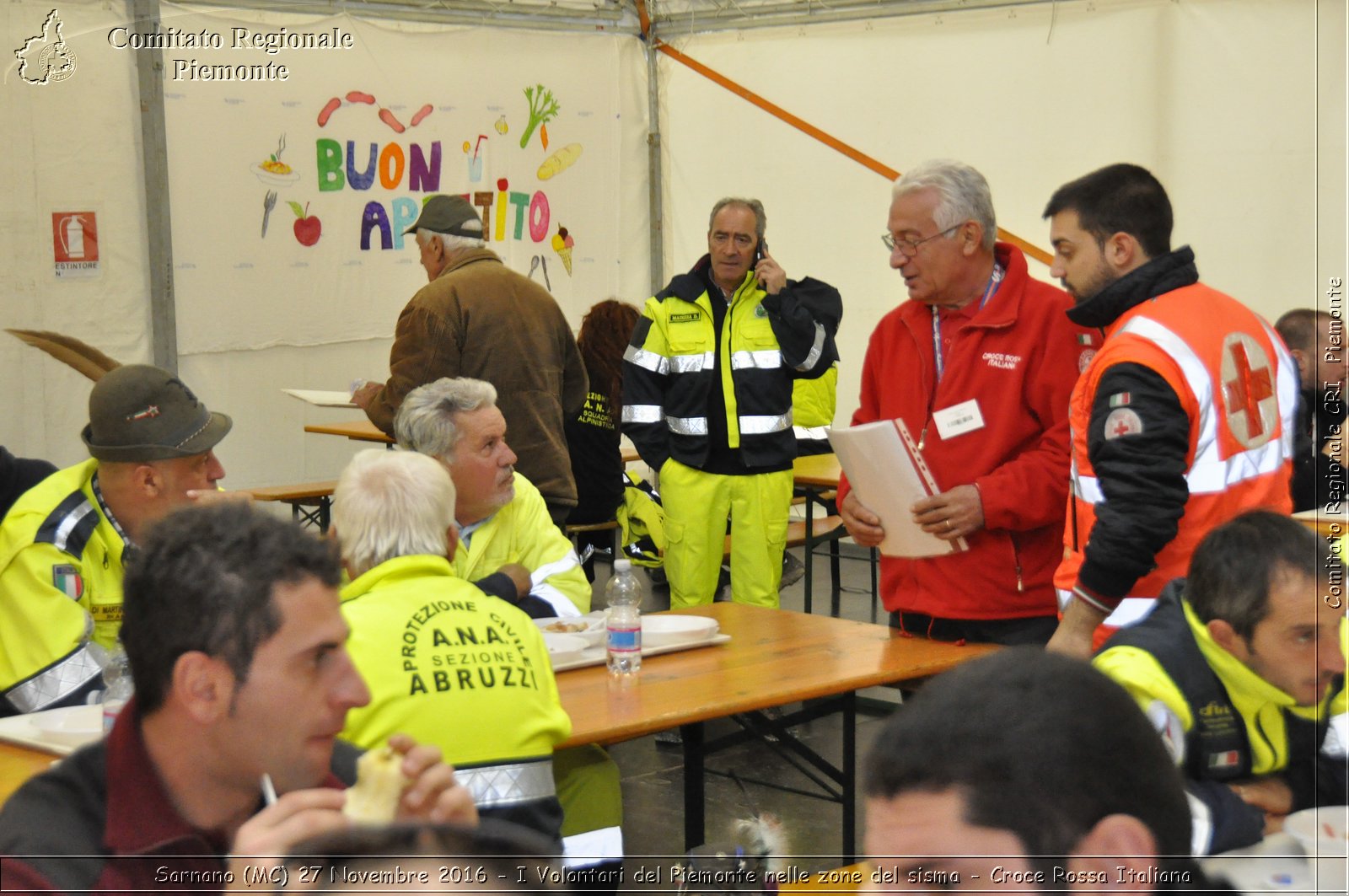 Sarnano (MC) 27 Novembre 2016 - I Volontari del Piemonte nelle zone del sisma - Croce Rossa Italiana- Comitato Regionale del Piemonte