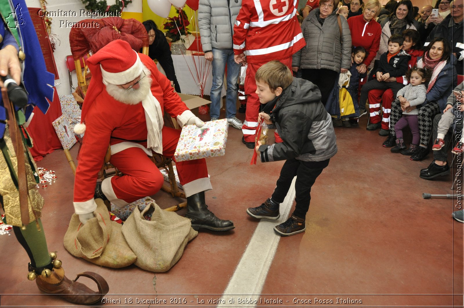 Chieri 18 Dicembre 2016 - La visita di Babbo Natale - Croce Rossa Italiana- Comitato Regionale del Piemonte