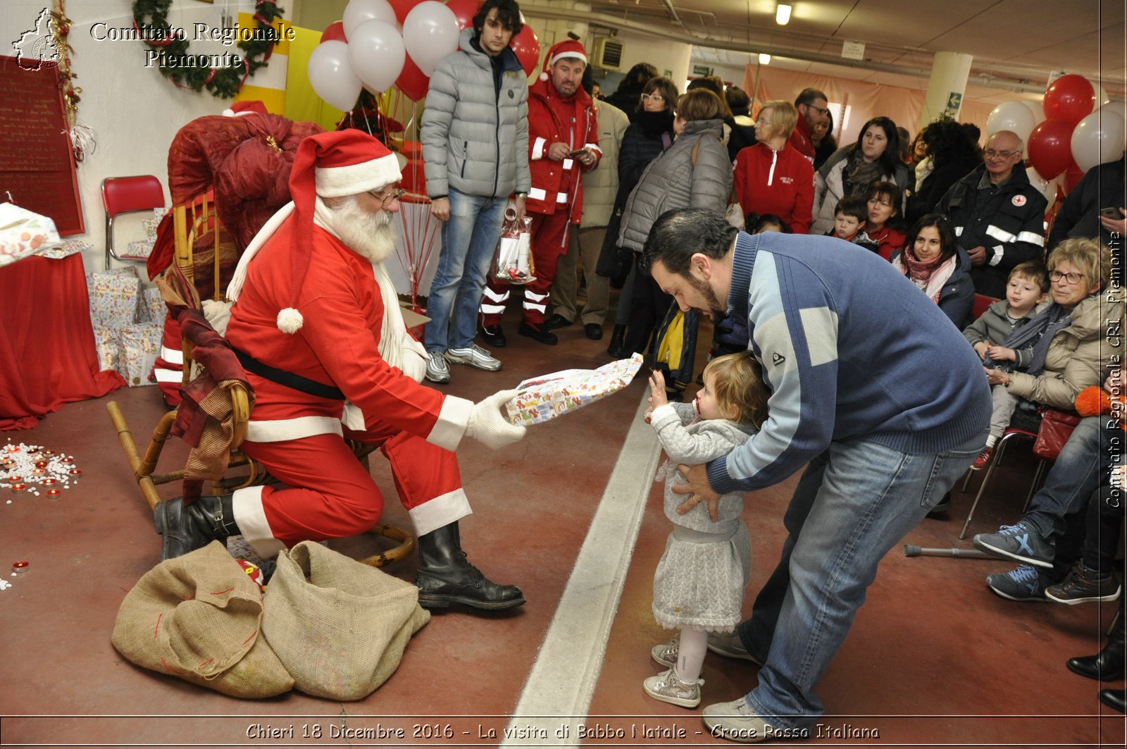 Chieri 18 Dicembre 2016 - La visita di Babbo Natale - Croce Rossa Italiana- Comitato Regionale del Piemonte