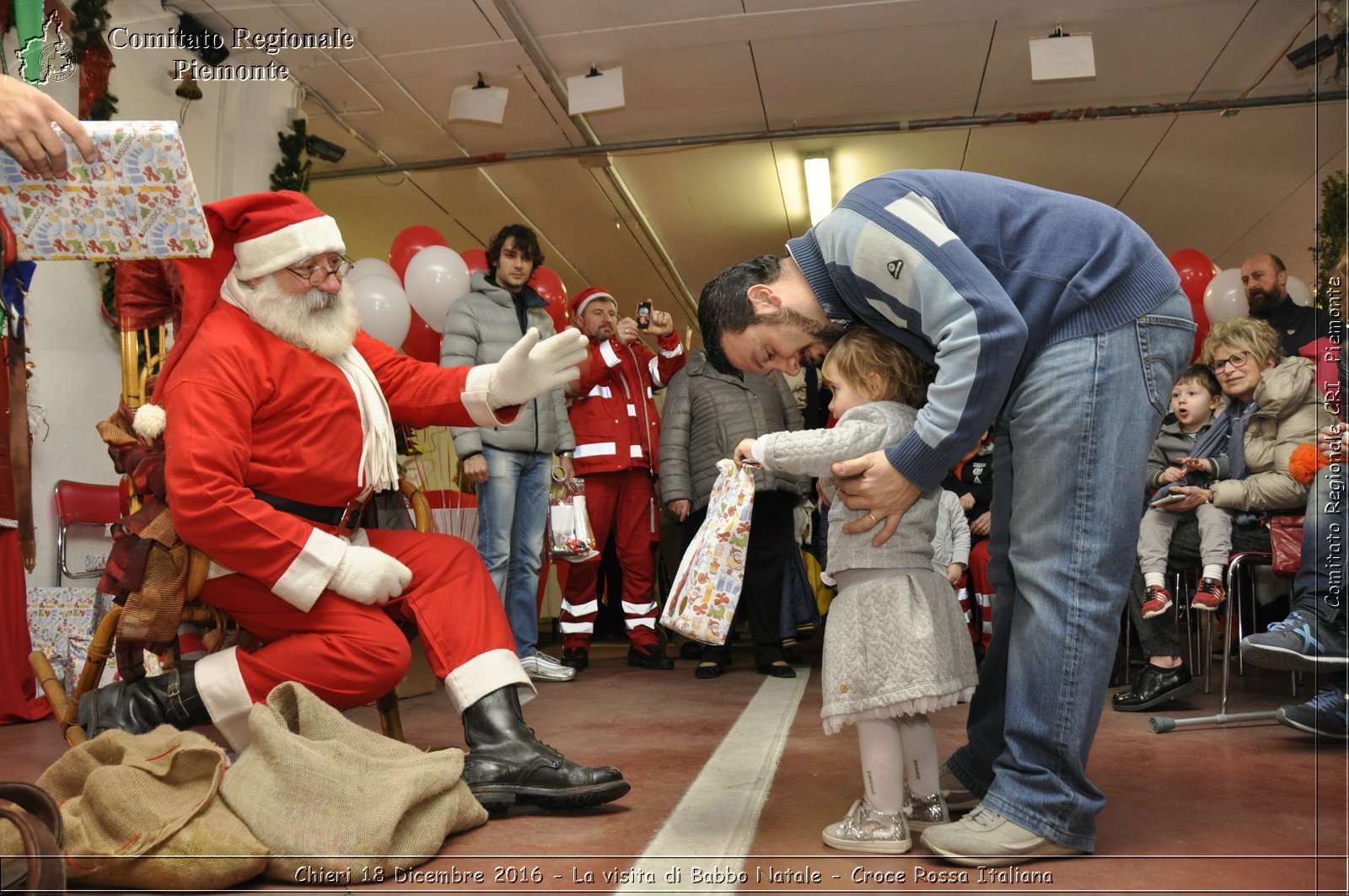 Chieri 18 Dicembre 2016 - La visita di Babbo Natale - Croce Rossa Italiana- Comitato Regionale del Piemonte