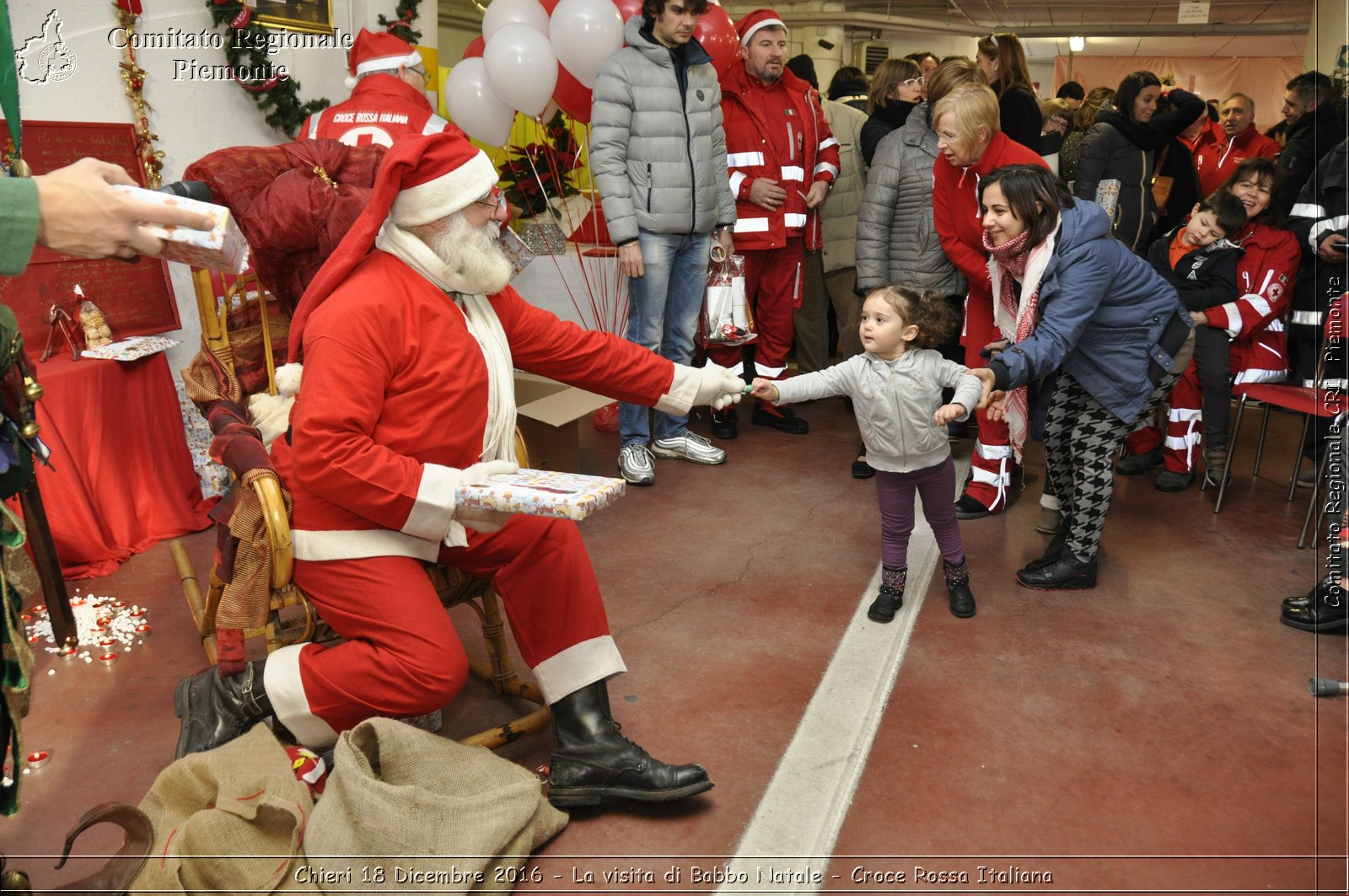 Chieri 18 Dicembre 2016 - La visita di Babbo Natale - Croce Rossa Italiana- Comitato Regionale del Piemonte