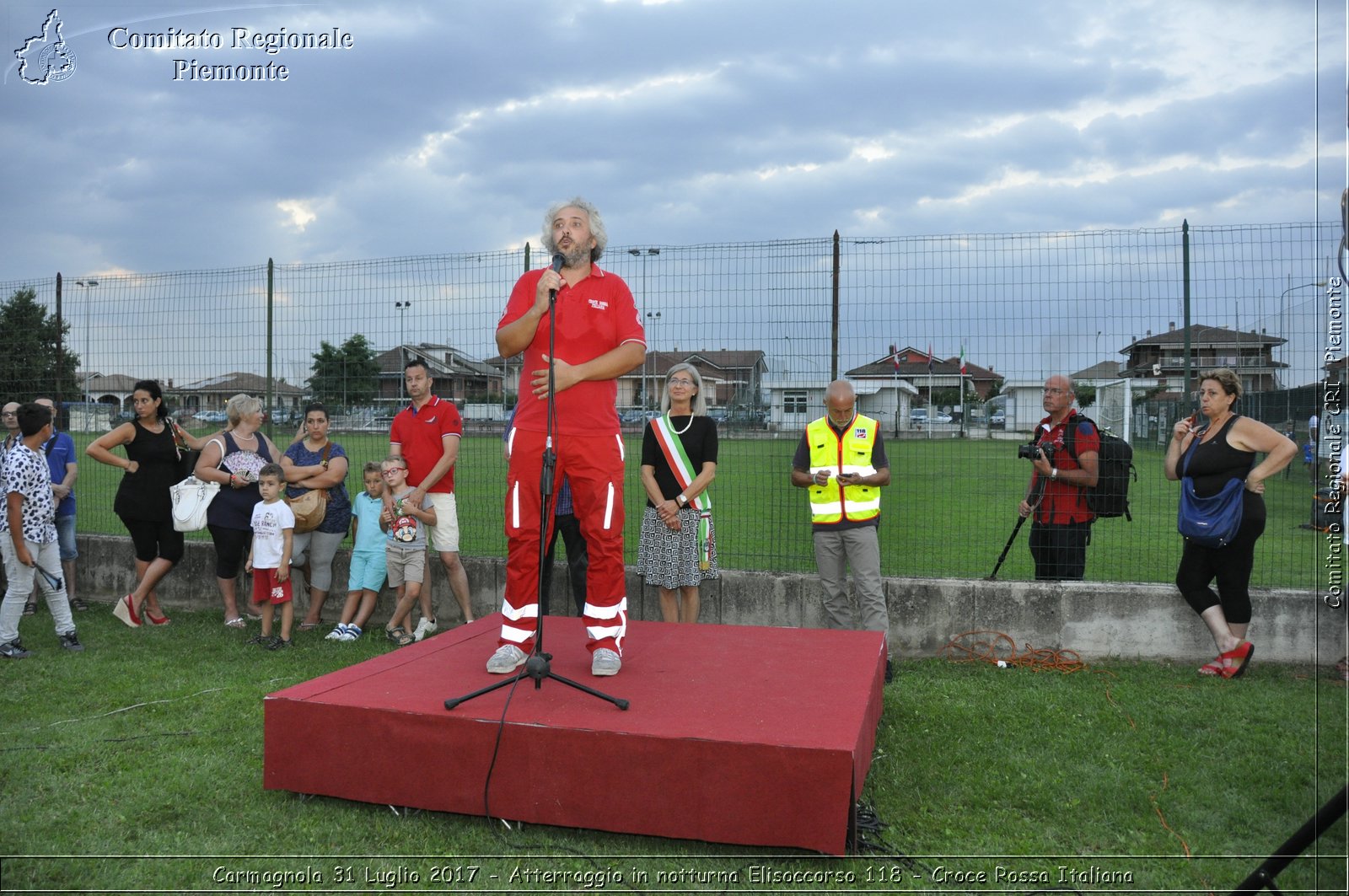 Carmagnola 31 Luglio 2017 - Atterraggio in notturna Elisoccorso 118 - Croce Rossa Italiana- Comitato Regionale del Piemonte