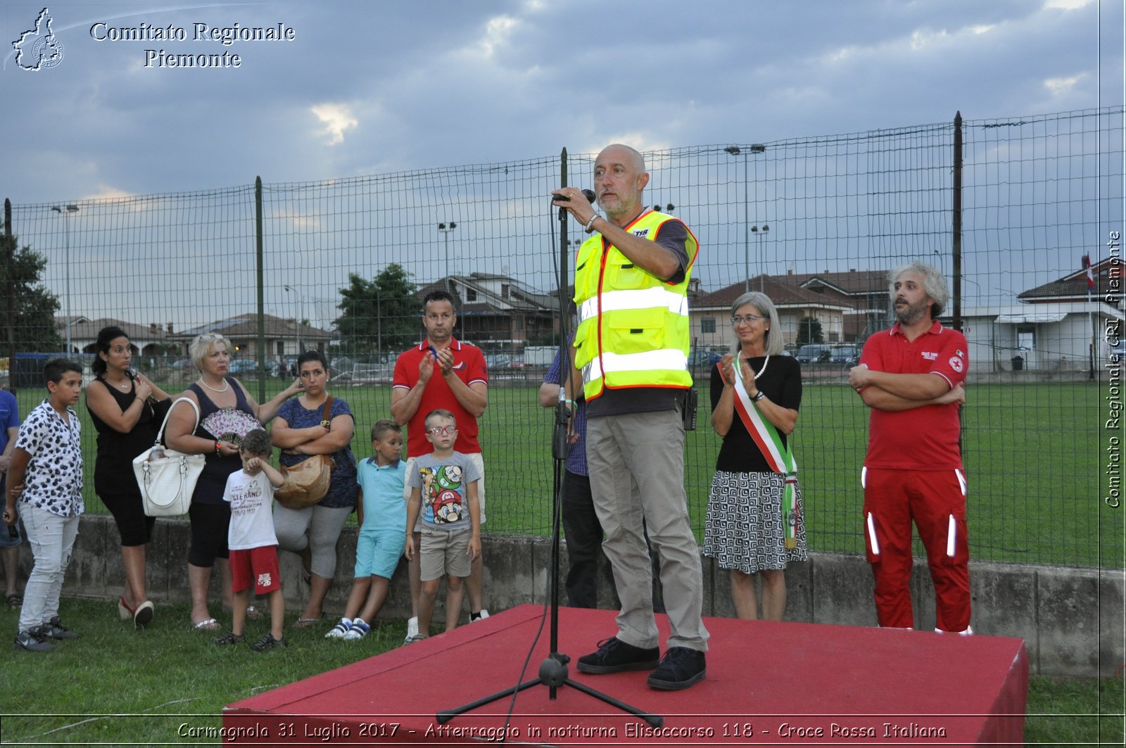 Carmagnola 31 Luglio 2017 - Atterraggio in notturna Elisoccorso 118 - Croce Rossa Italiana- Comitato Regionale del Piemonte