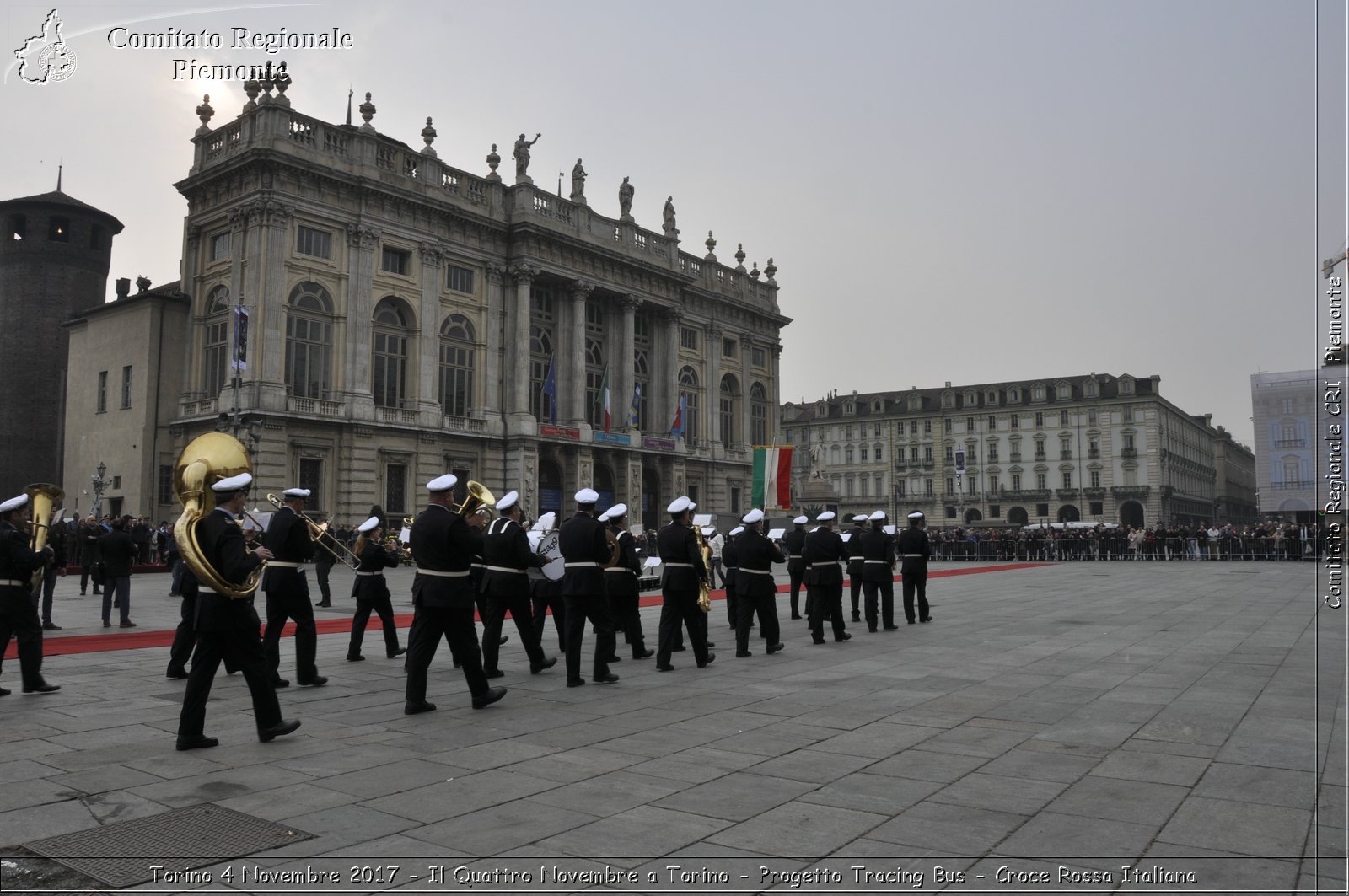 Torino 4 Novembre 2017 - Il Quattro Novembre a Torino - Progetto Tracing Bus - Croce Rossa Italiana- Comitato Regionale del Piemonte