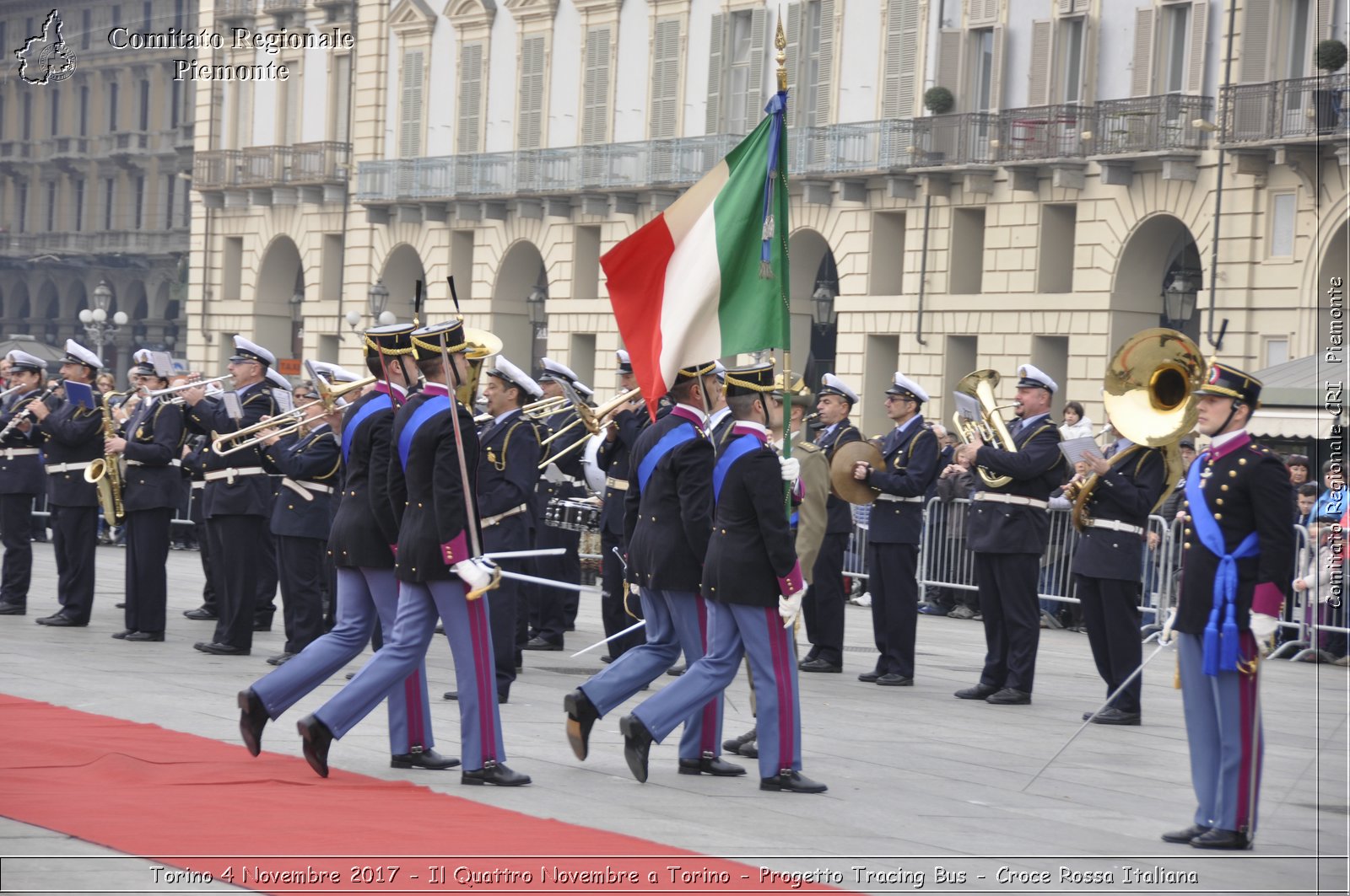 Torino 4 Novembre 2017 - Il Quattro Novembre a Torino - Progetto Tracing Bus - Croce Rossa Italiana- Comitato Regionale del Piemonte