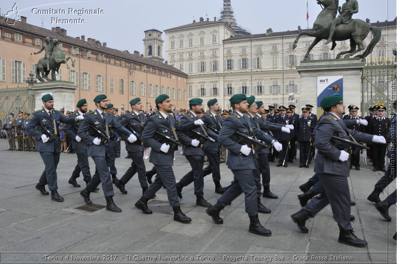 Torino 4 Novembre 2017 - Il Quattro Novembre a Torino - Progetto Tracing Bus - Croce Rossa Italiana- Comitato Regionale del Piemonte