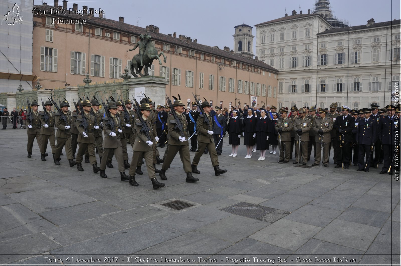 Torino 4 Novembre 2017 - Il Quattro Novembre a Torino - Progetto Tracing Bus - Croce Rossa Italiana- Comitato Regionale del Piemonte