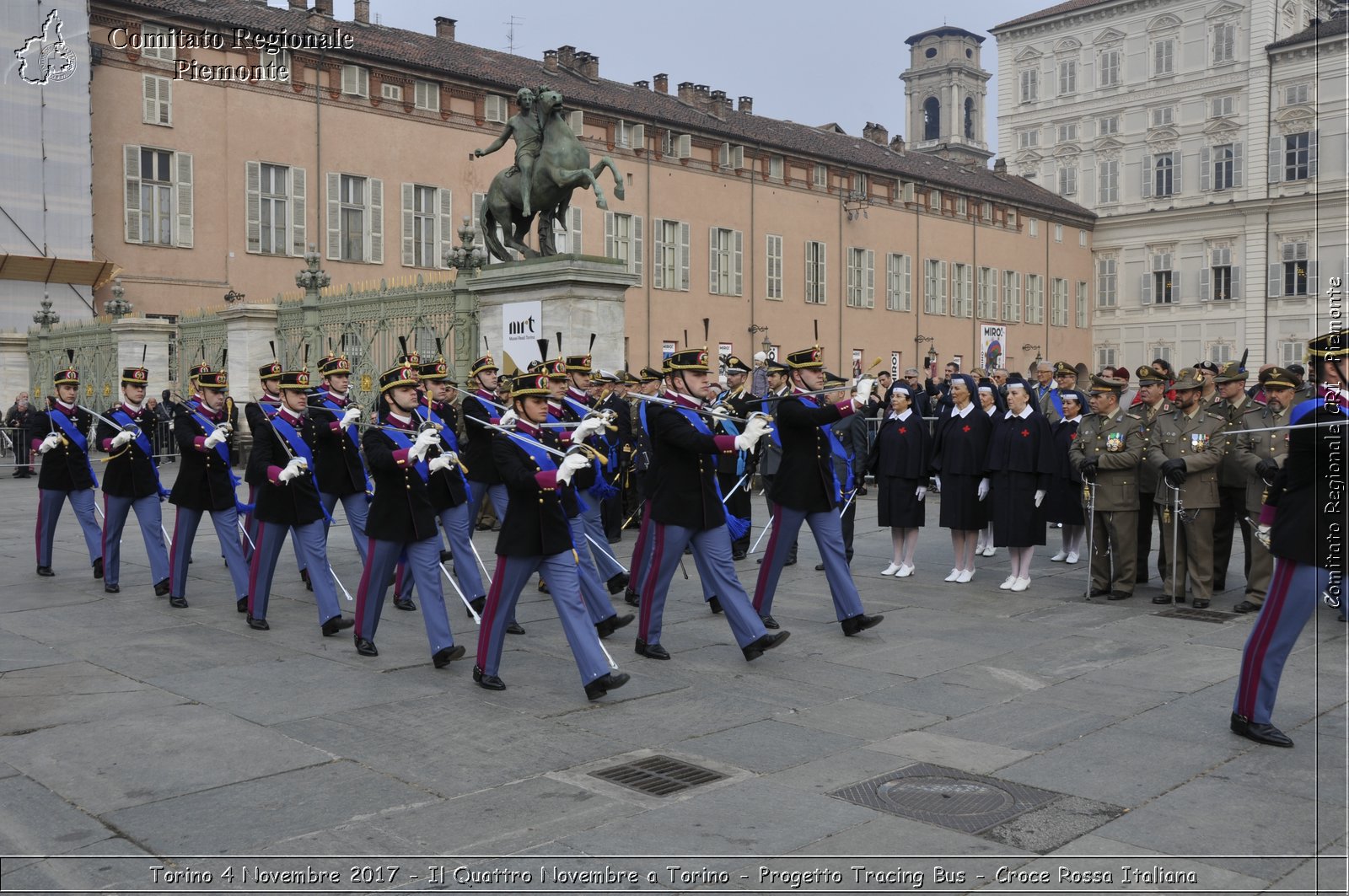 Torino 4 Novembre 2017 - Il Quattro Novembre a Torino - Progetto Tracing Bus - Croce Rossa Italiana- Comitato Regionale del Piemonte