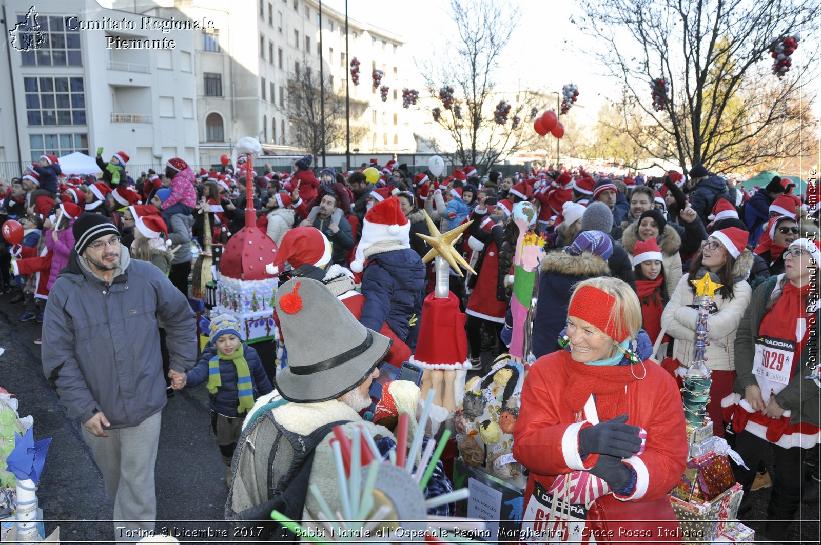 Torino 3 Dicembre 2017 - I Babbi Natale all'Ospedale Regina Margherita - Croce Rossa Italiana- Comitato Regionale del Piemonte