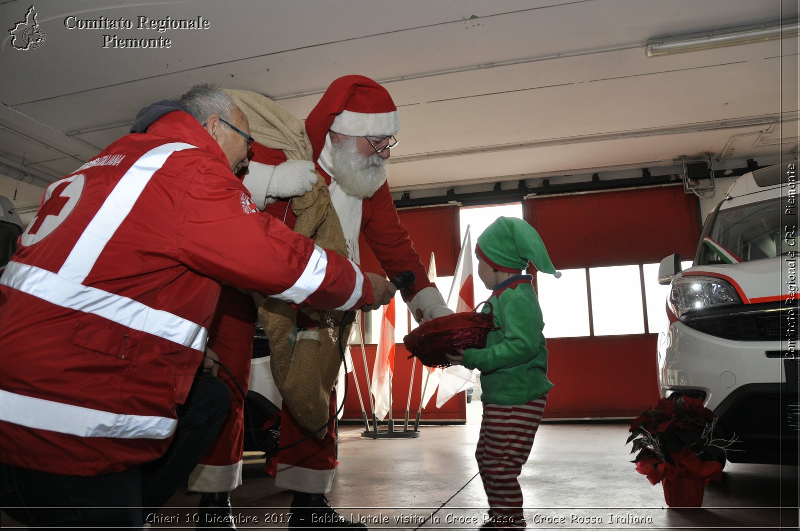 Chieri 10 Dicembre 2017 - Babbo Natale visita la Croce Rossa - Croce Rossa Italiana- Comitato Regionale del Piemonte