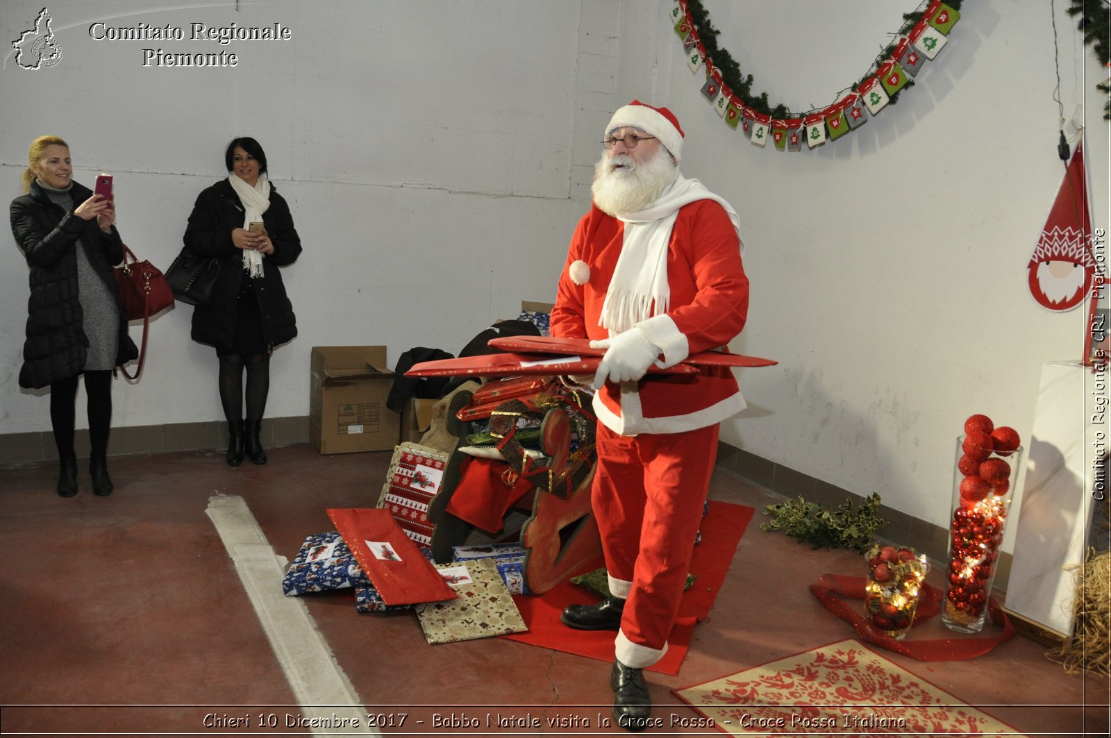 Chieri 10 Dicembre 2017 - Babbo Natale visita la Croce Rossa - Croce Rossa Italiana- Comitato Regionale del Piemonte