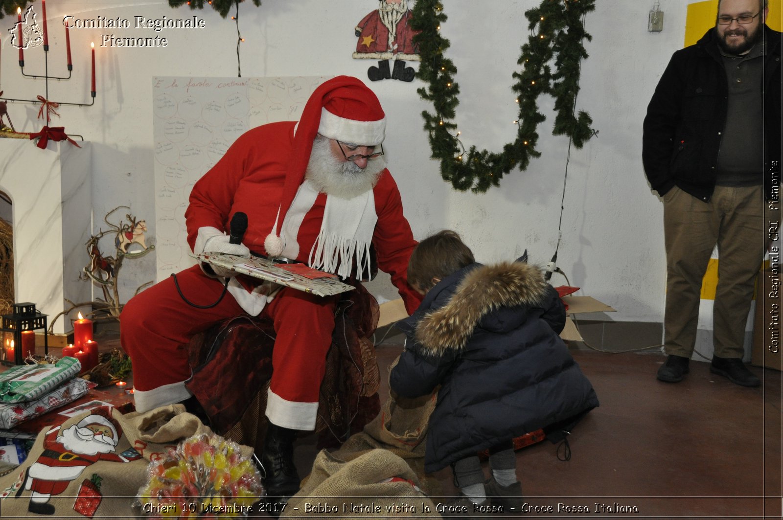 Chieri 10 Dicembre 2017 - Babbo Natale visita la Croce Rossa - Croce Rossa Italiana- Comitato Regionale del Piemonte