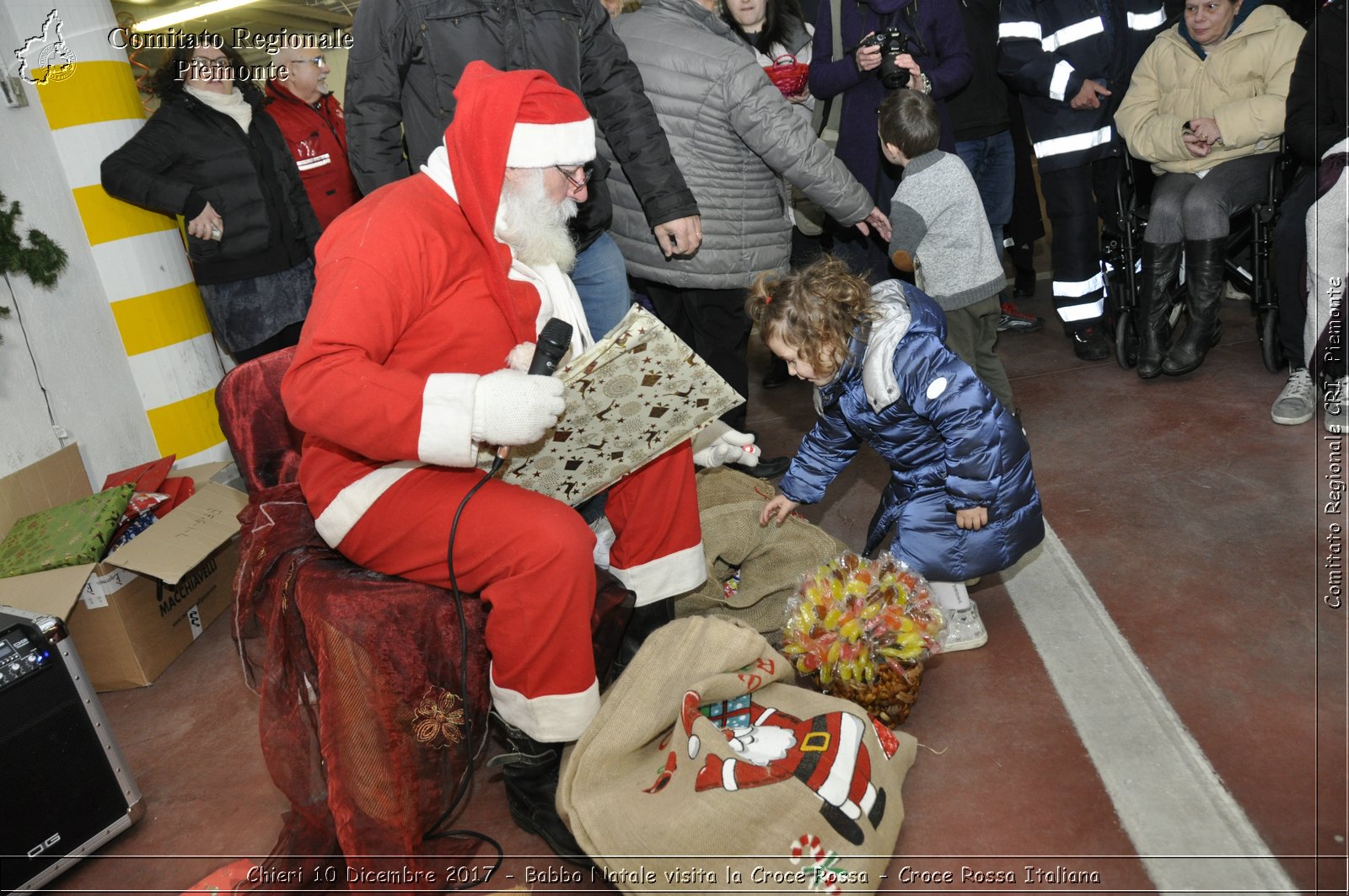 Chieri 10 Dicembre 2017 - Babbo Natale visita la Croce Rossa - Croce Rossa Italiana- Comitato Regionale del Piemonte