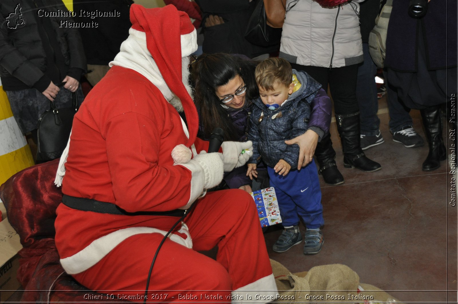 Chieri 10 Dicembre 2017 - Babbo Natale visita la Croce Rossa - Croce Rossa Italiana- Comitato Regionale del Piemonte