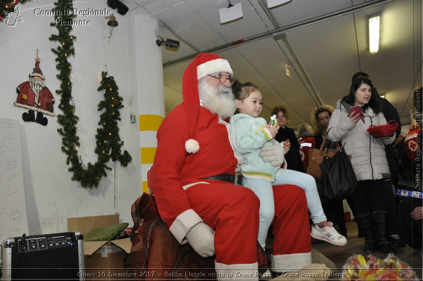 Chieri 10 Dicembre 2017 - Babbo Natale visita la Croce Rossa - Croce Rossa Italiana- Comitato Regionale del Piemonte