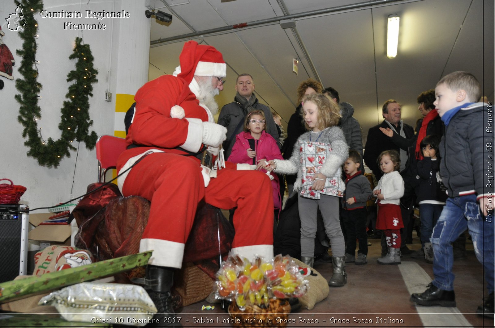 Chieri 10 Dicembre 2017 - Babbo Natale visita la Croce Rossa - Croce Rossa Italiana- Comitato Regionale del Piemonte