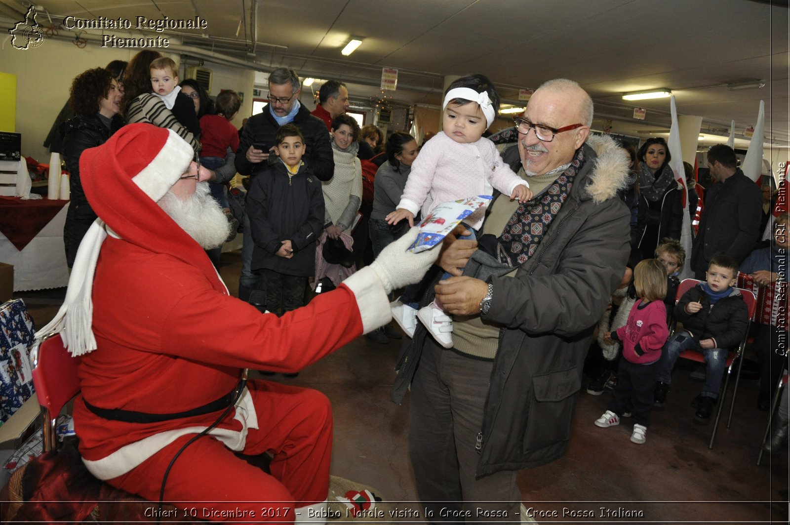 Chieri 10 Dicembre 2017 - Babbo Natale visita la Croce Rossa - Croce Rossa Italiana- Comitato Regionale del Piemonte