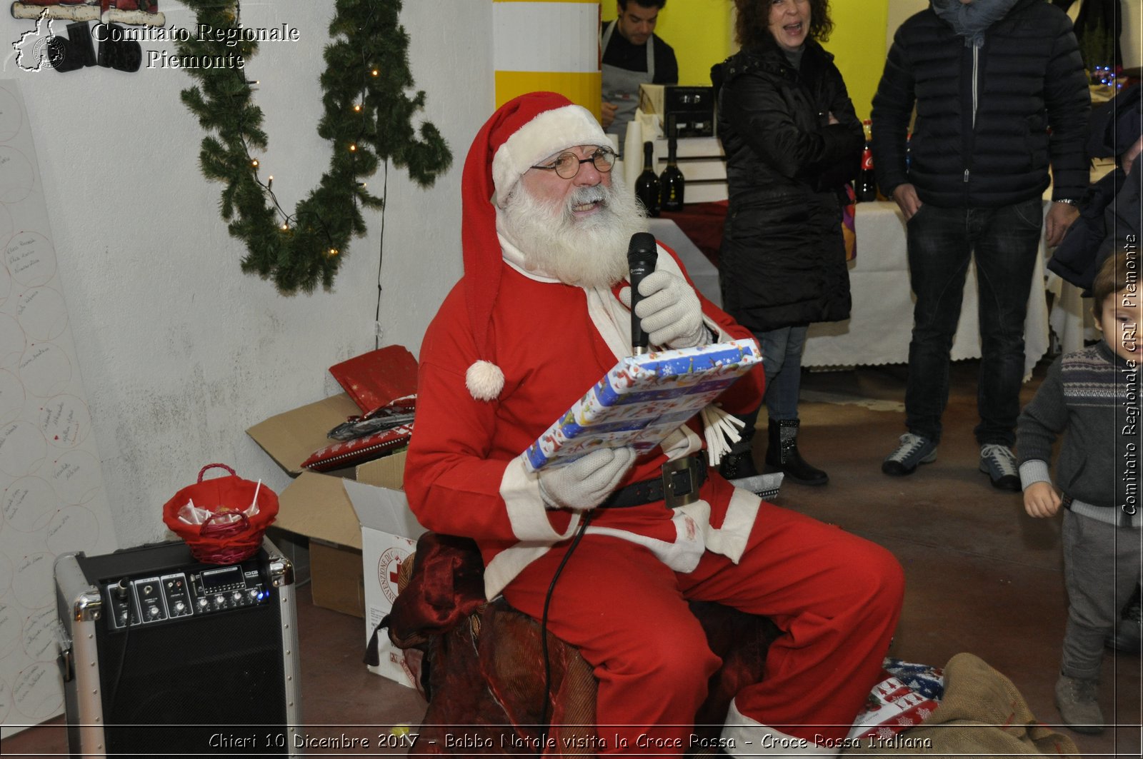 Chieri 10 Dicembre 2017 - Babbo Natale visita la Croce Rossa - Croce Rossa Italiana- Comitato Regionale del Piemonte